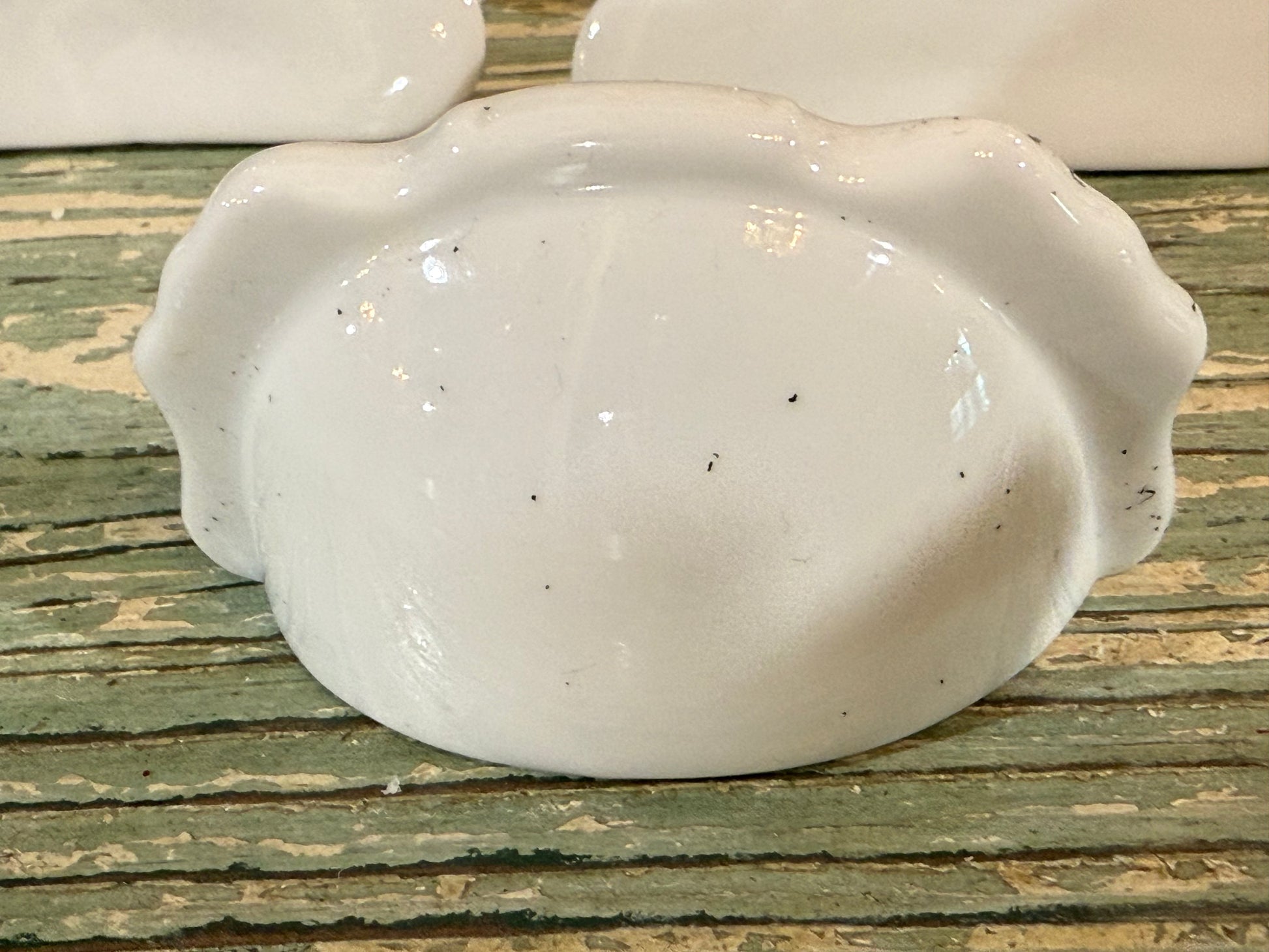 Vintage White Porcelain Knife Rests – Set of 6 + Bonus Place Card Holder