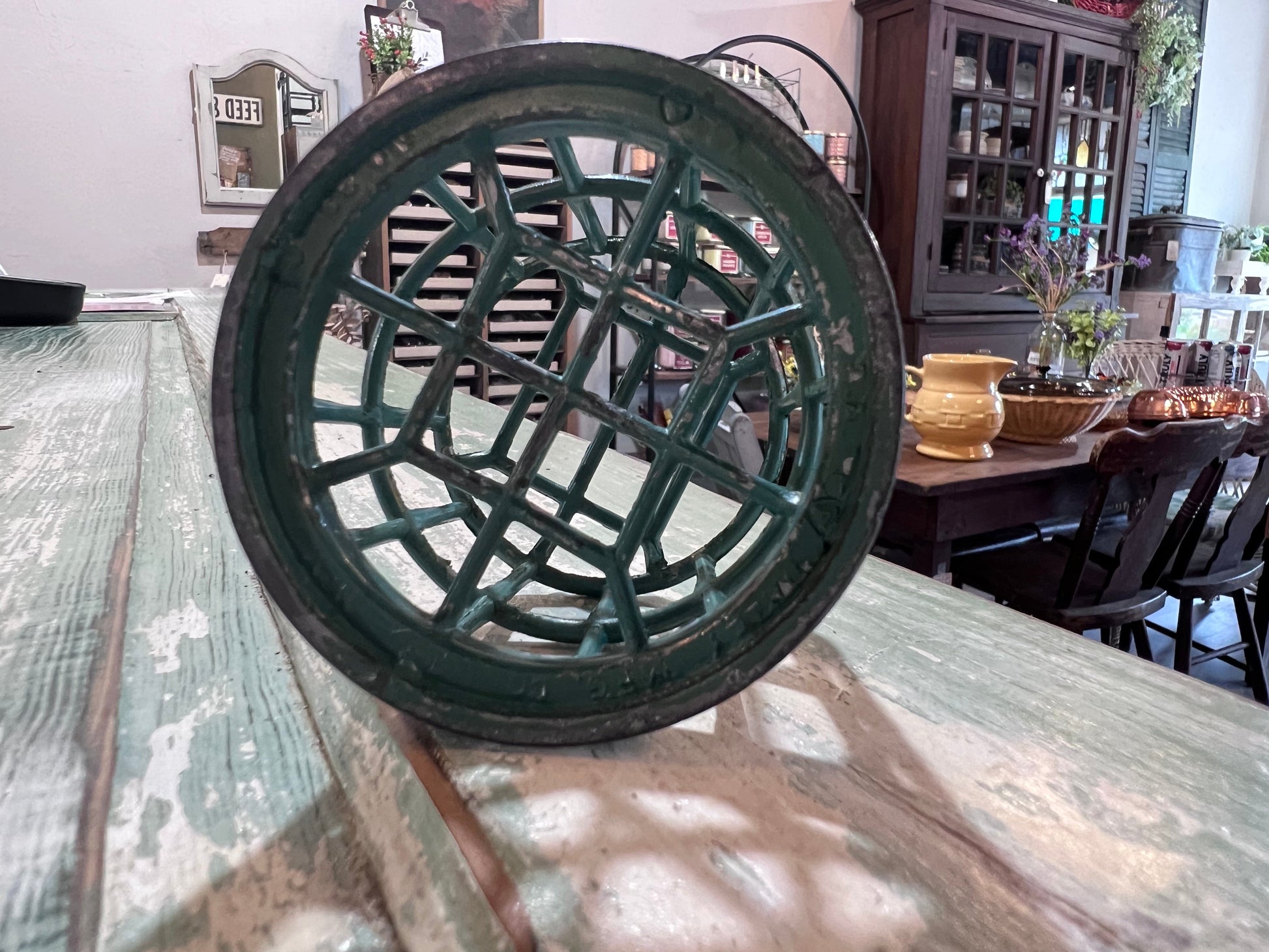 Dazey Mfg Co NY No. 23 Metal Flower Frog