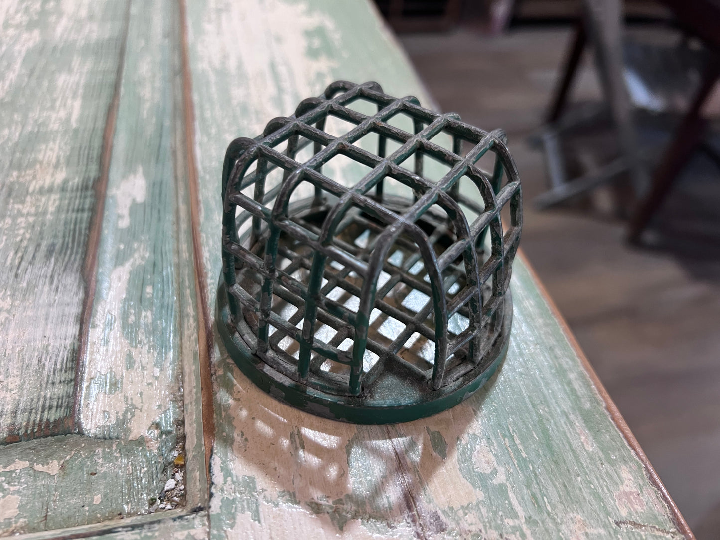 Vintage Dazey Flower Holder Metal Frog Pat.8-29-16 A