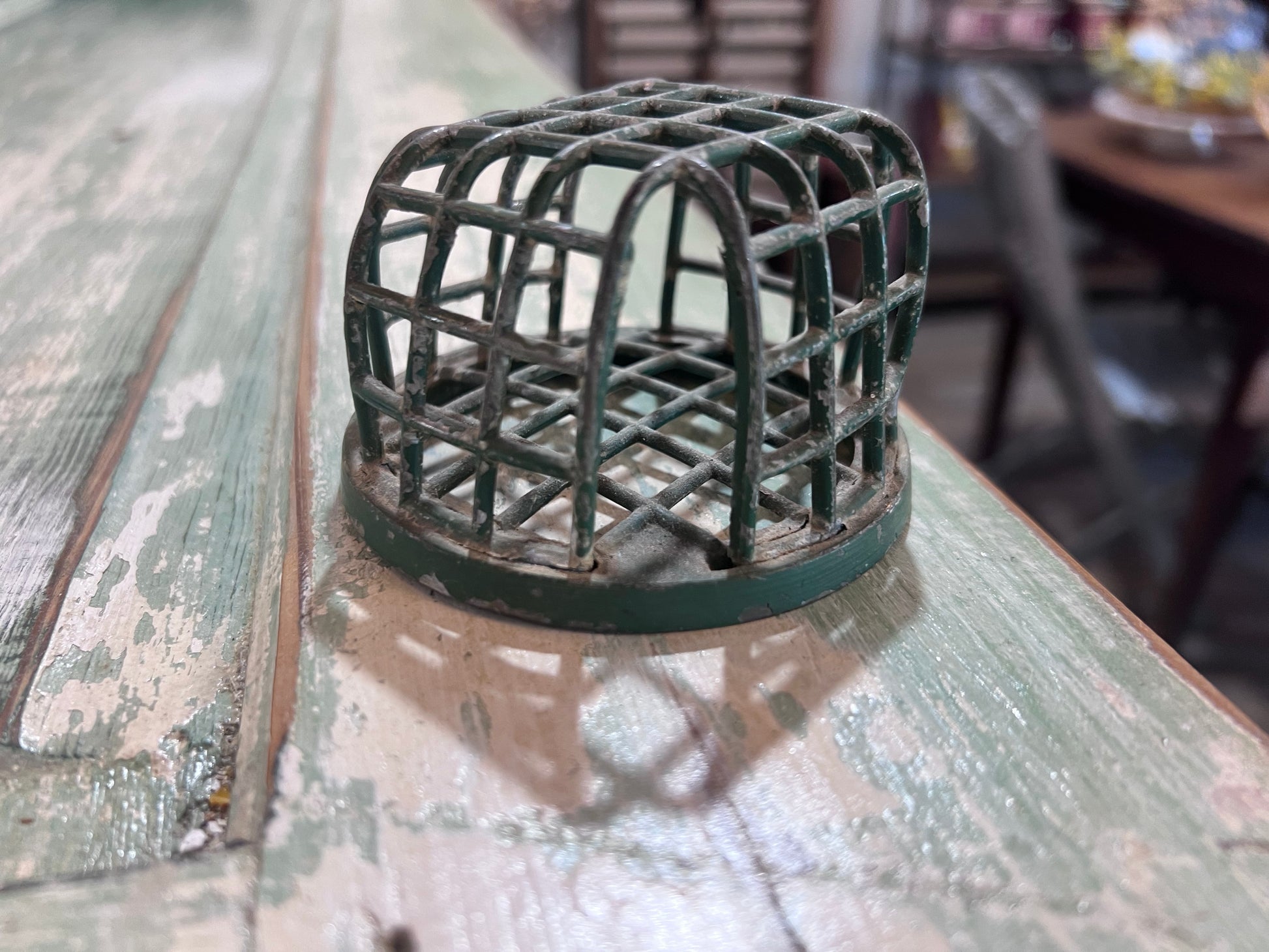 Vintage Dazey Flower Holder Metal Frog Pat.8-29-16 B