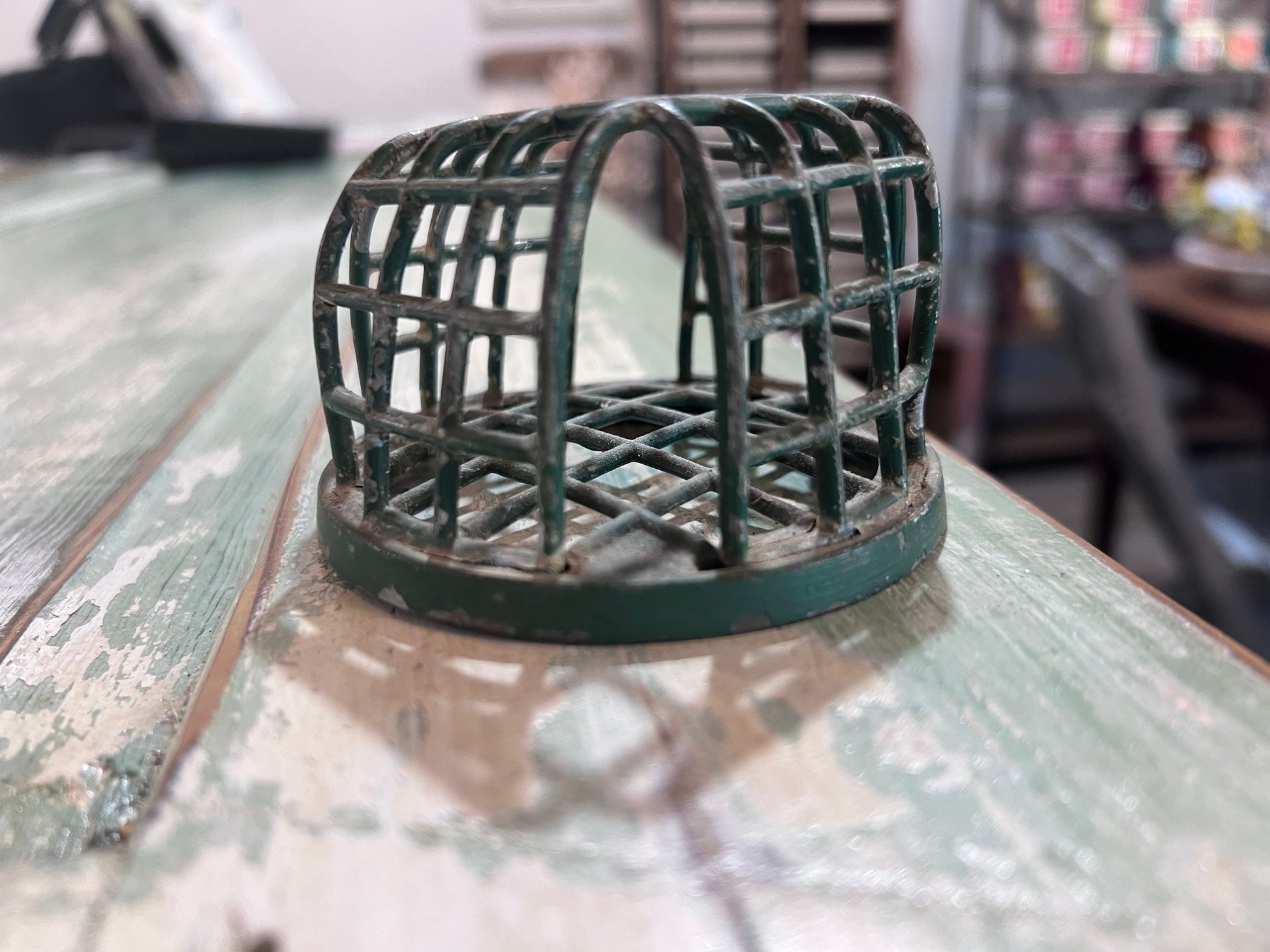 Vintage Dazey Flower Holder Metal Frog Pat.8-29-16 B