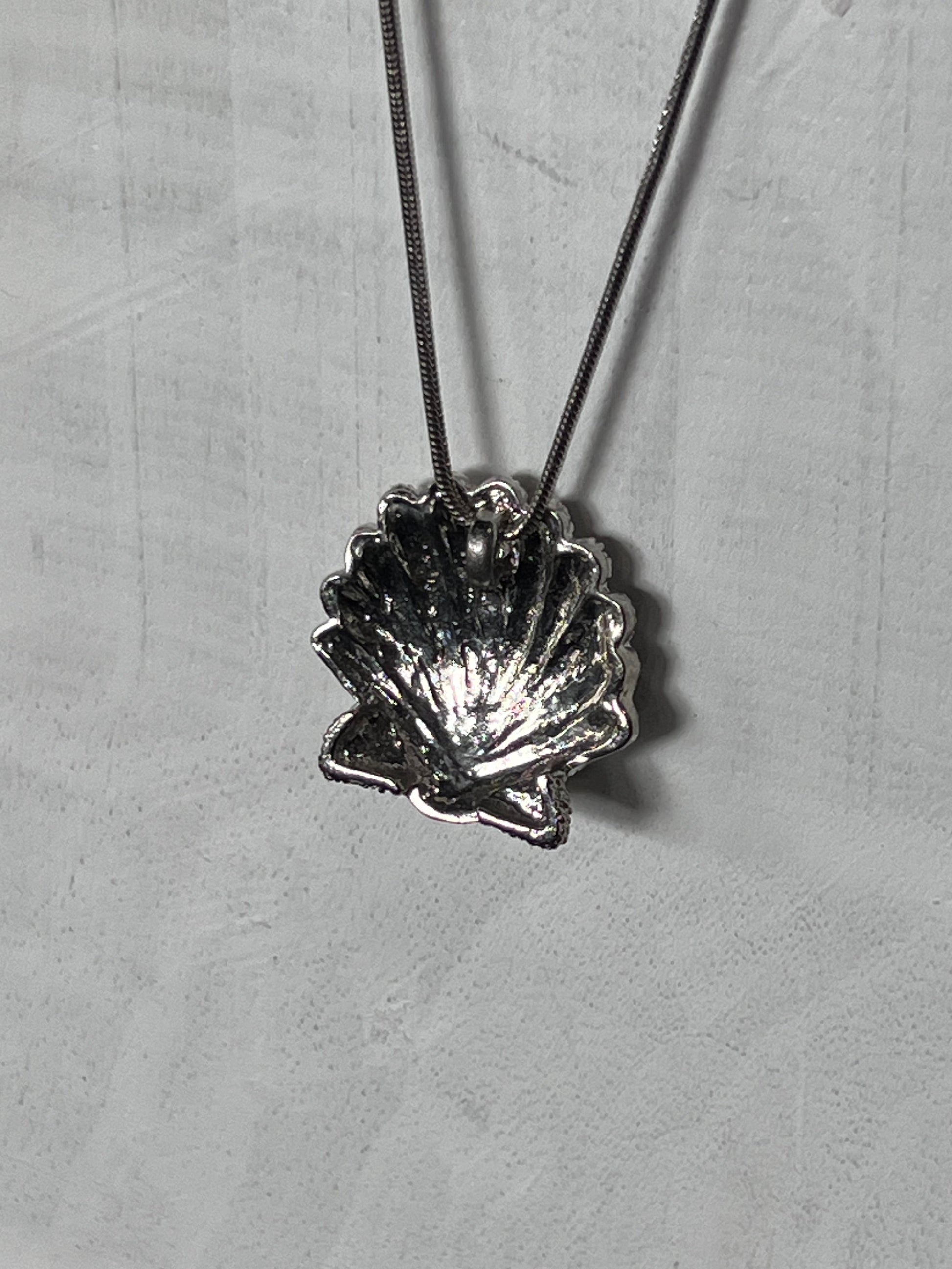 Seashell Pendant Necklace