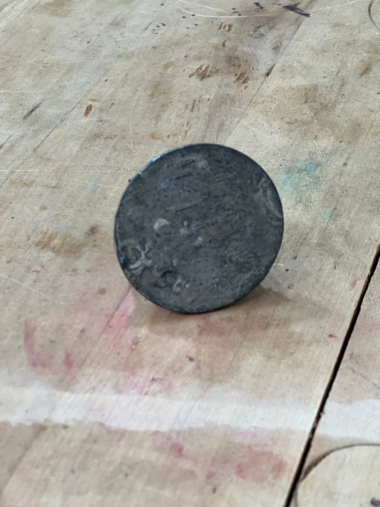 2" Round Metal Flower Frog