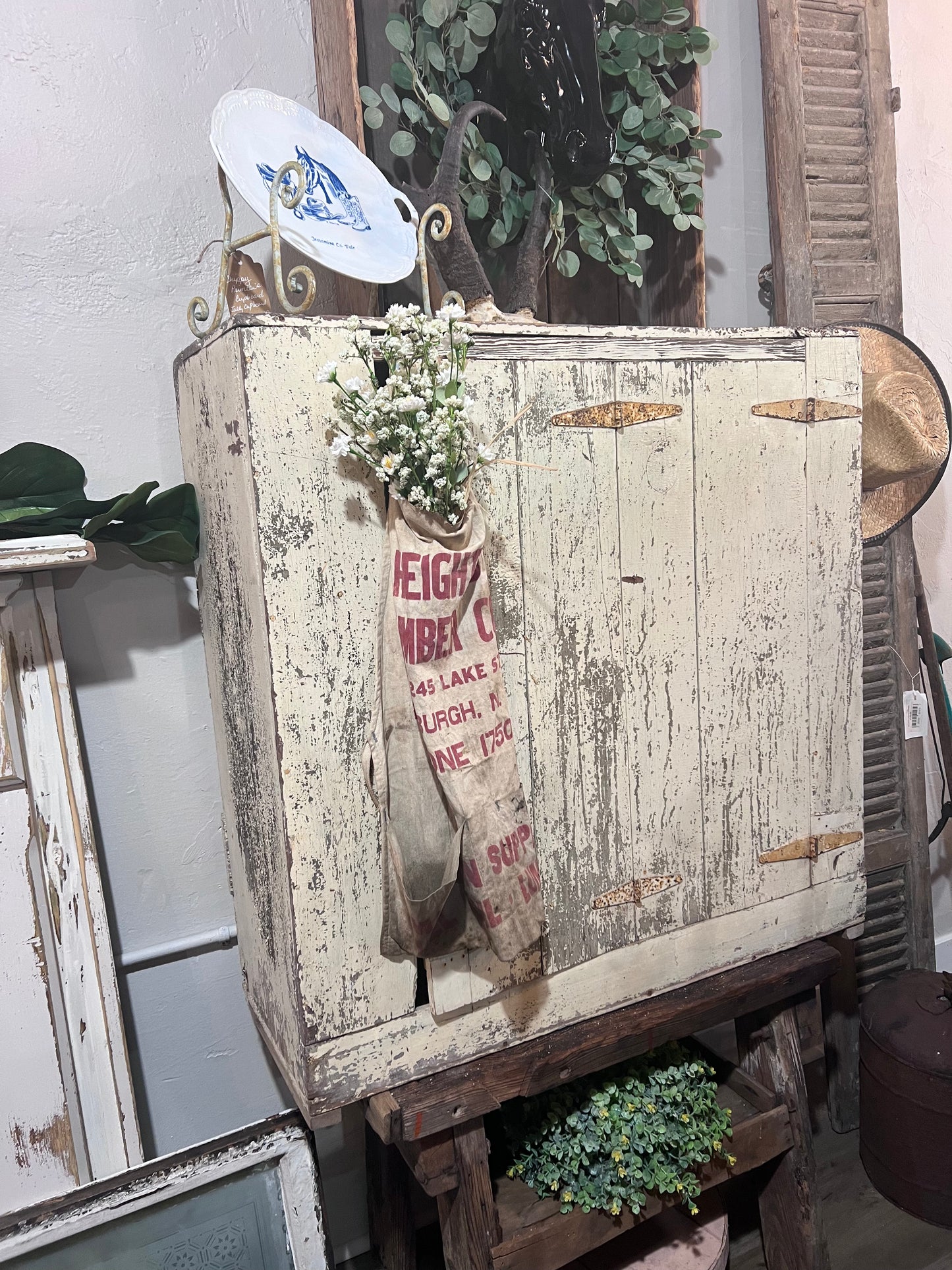 Chippy 1 Door Cupboard Jelly Cabinet