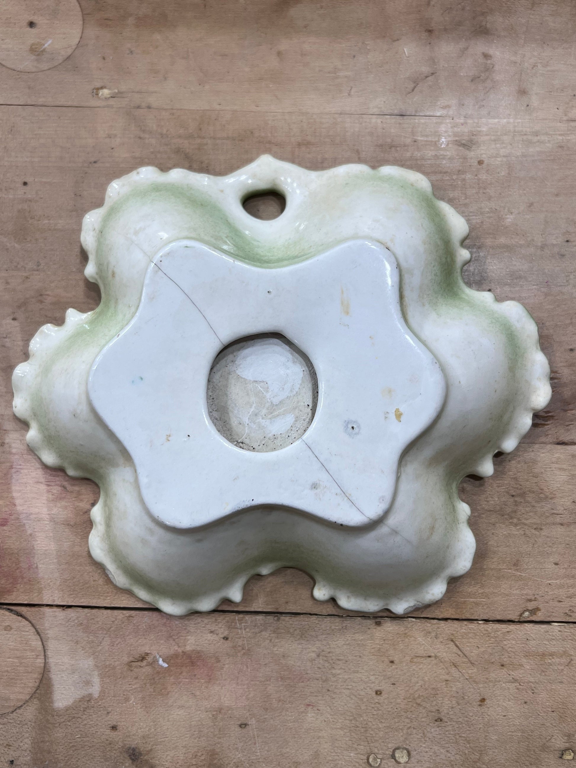 Ceramic Leaf Dish with Loop