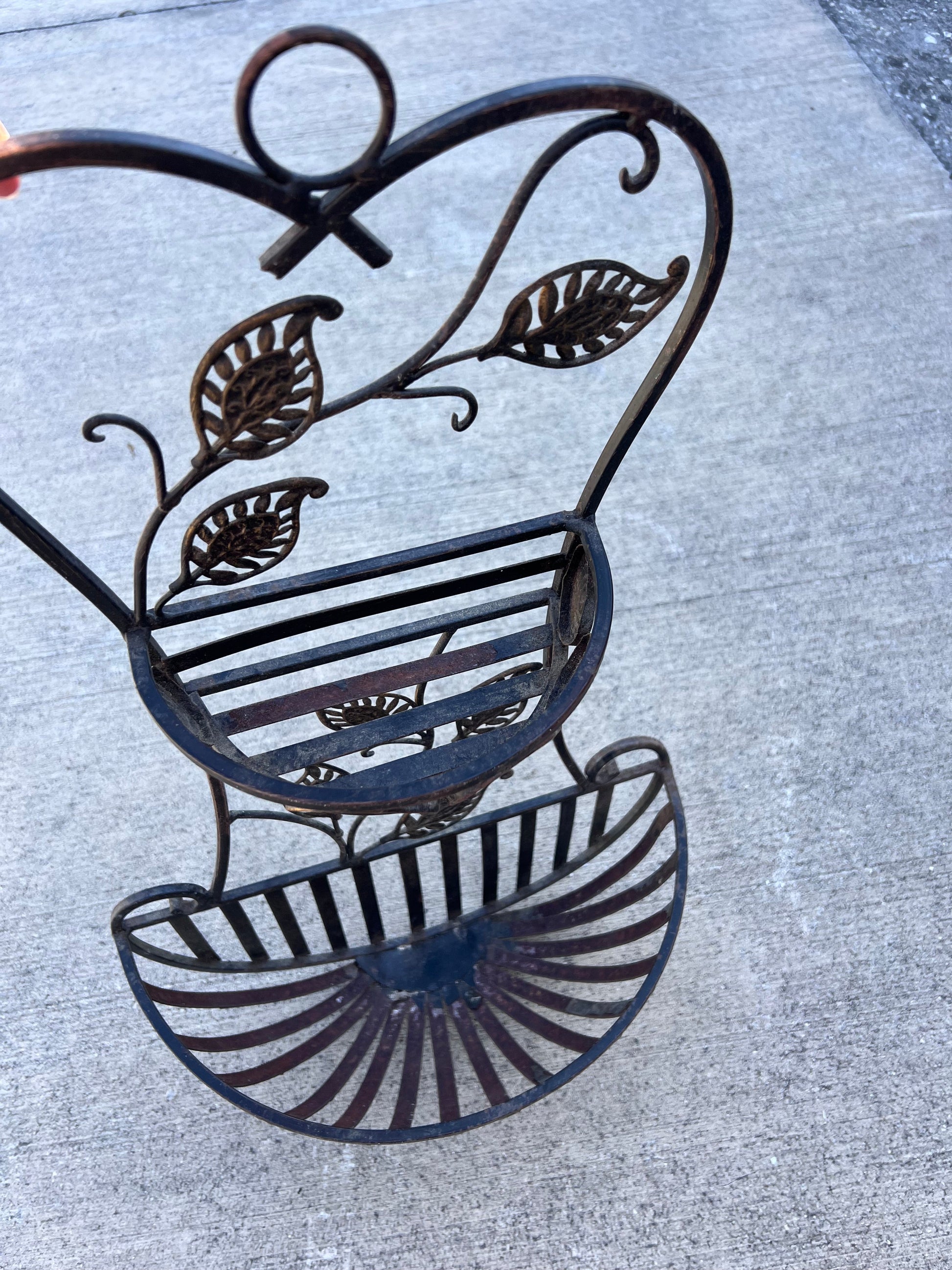 Metal Hanging Wall Planter