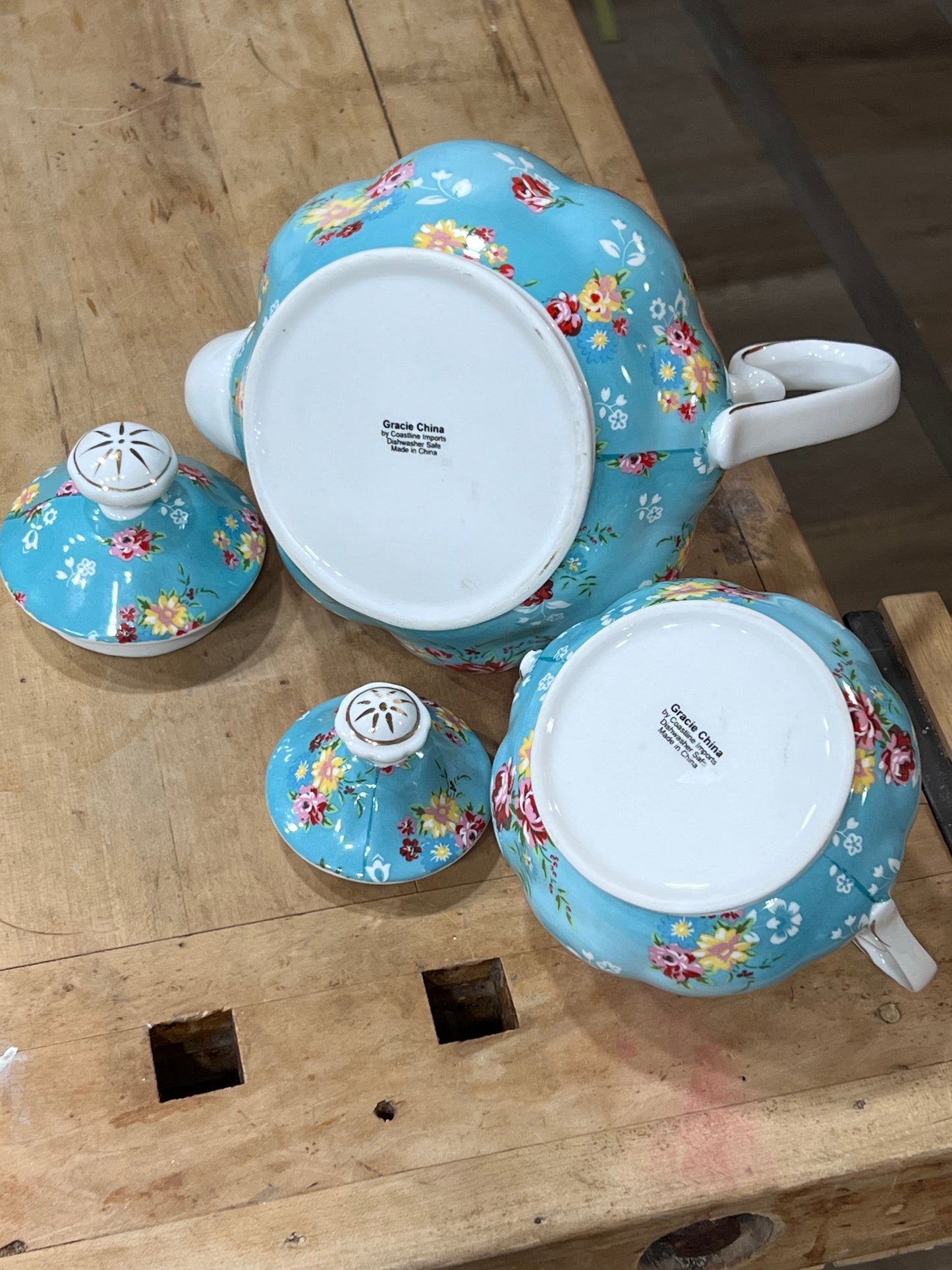 Gracie China Teapot and Sugar Bowl Set