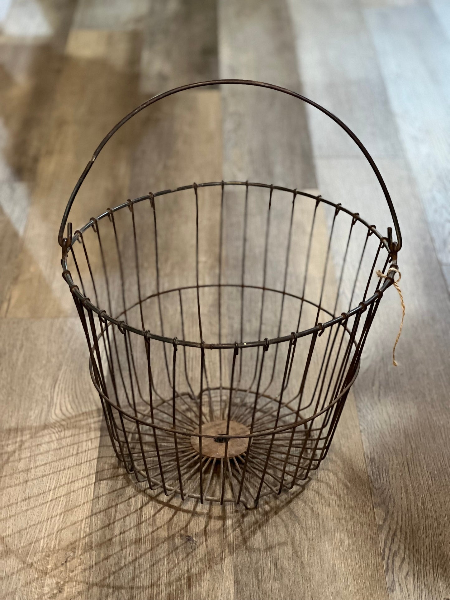Antique Industrial Wire Clam & Egg Basket with Swing Handle Highway 127 Yard Sale