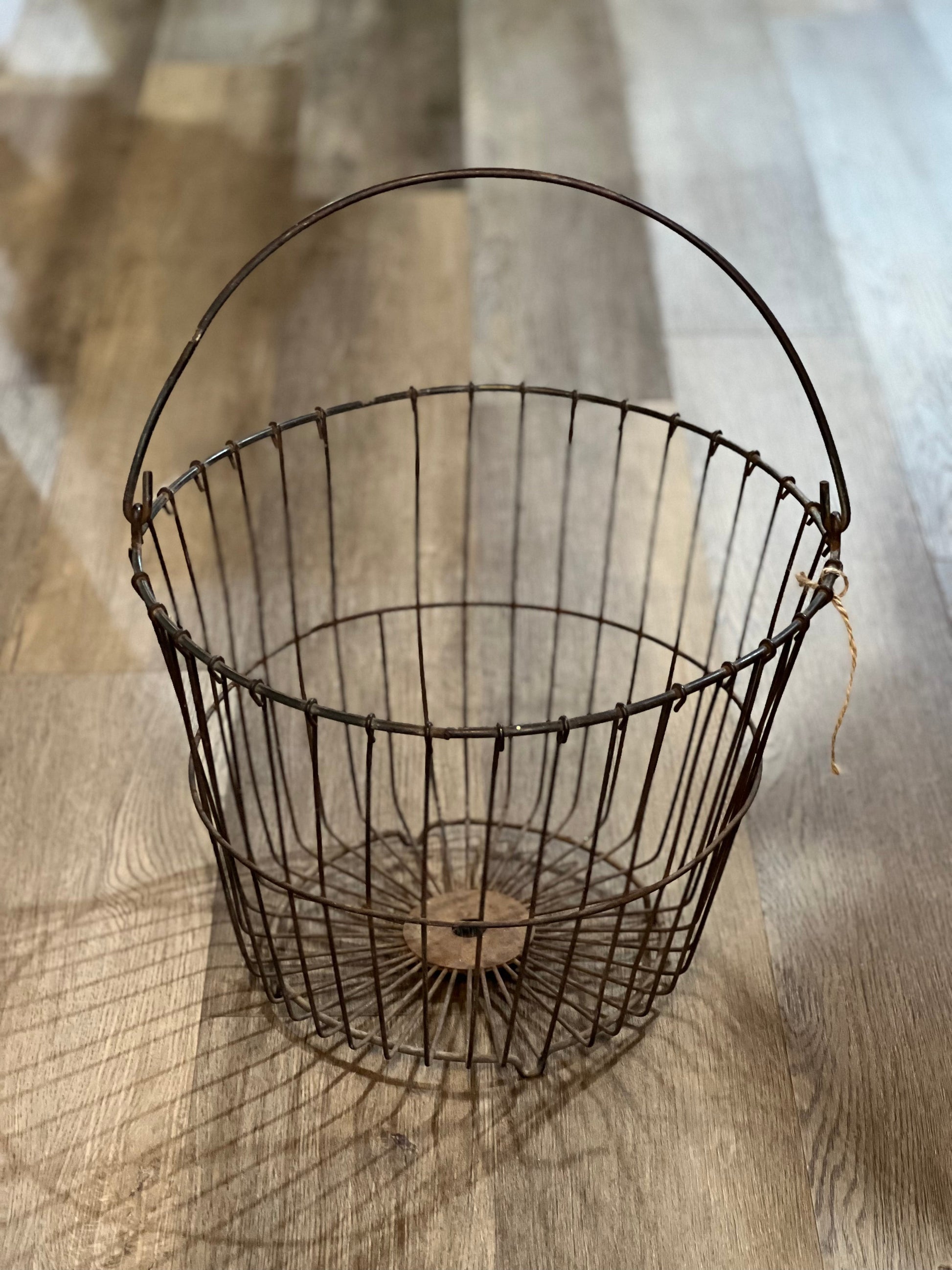 Antique Industrial Wire Clam & Egg Basket with Swing Handle Highway 127 Yard Sale