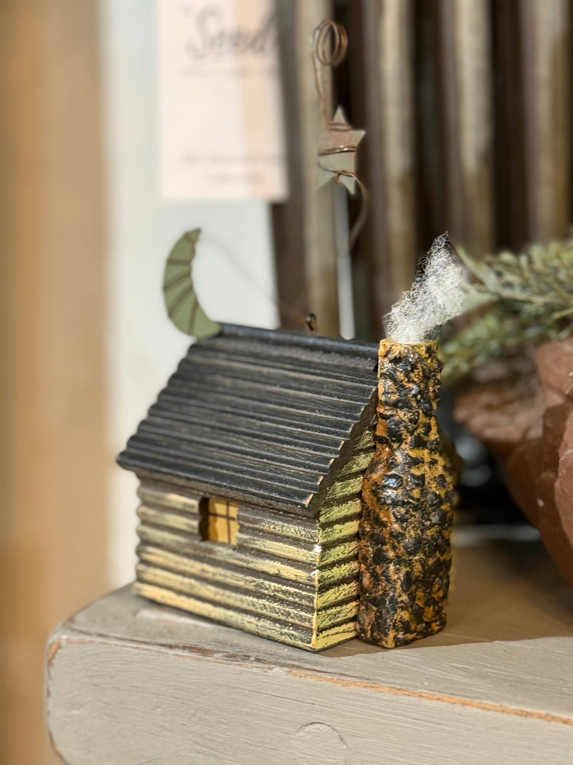 Mini Log Cabin Figure