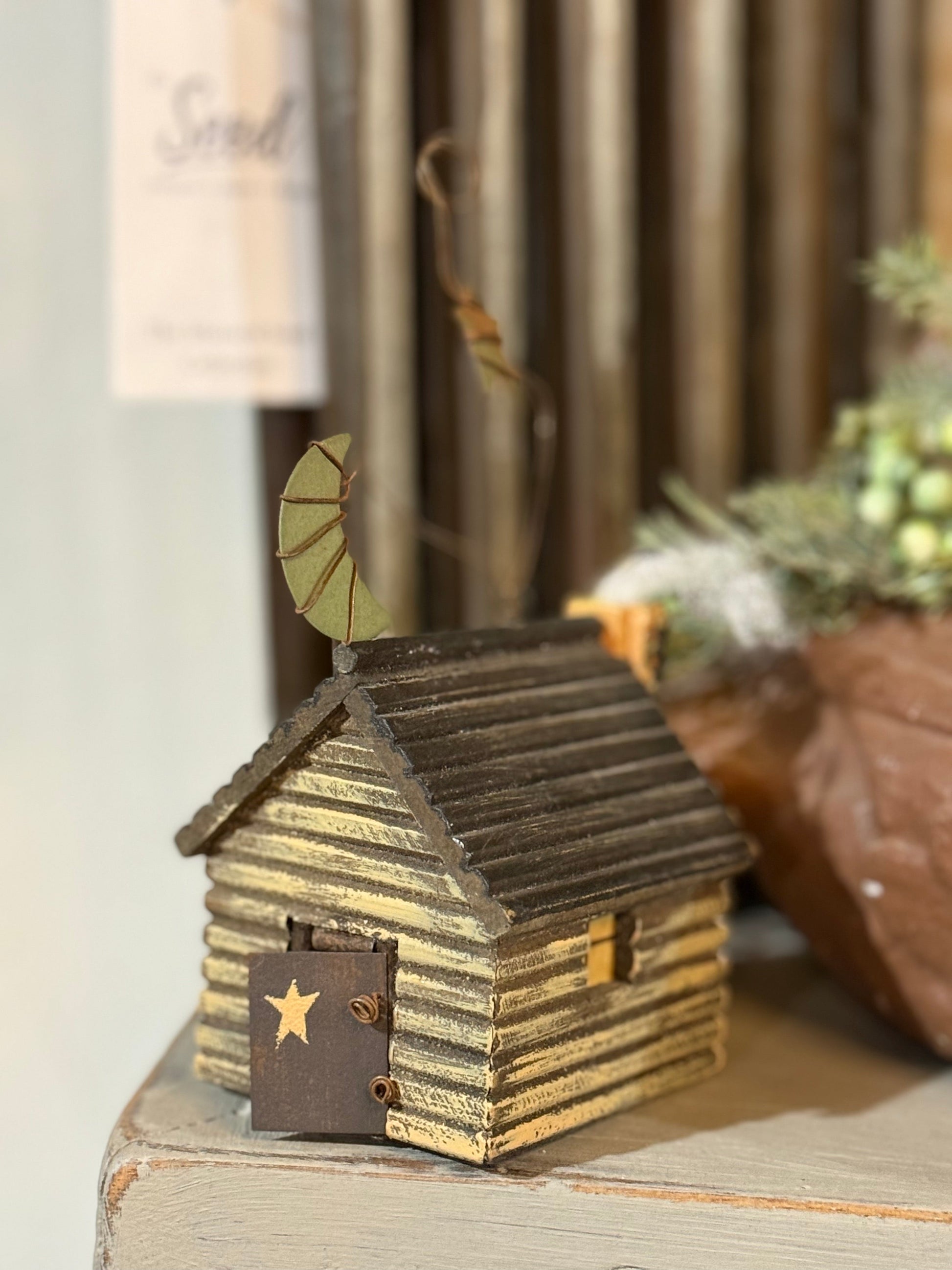 Mini Log Cabin Figure