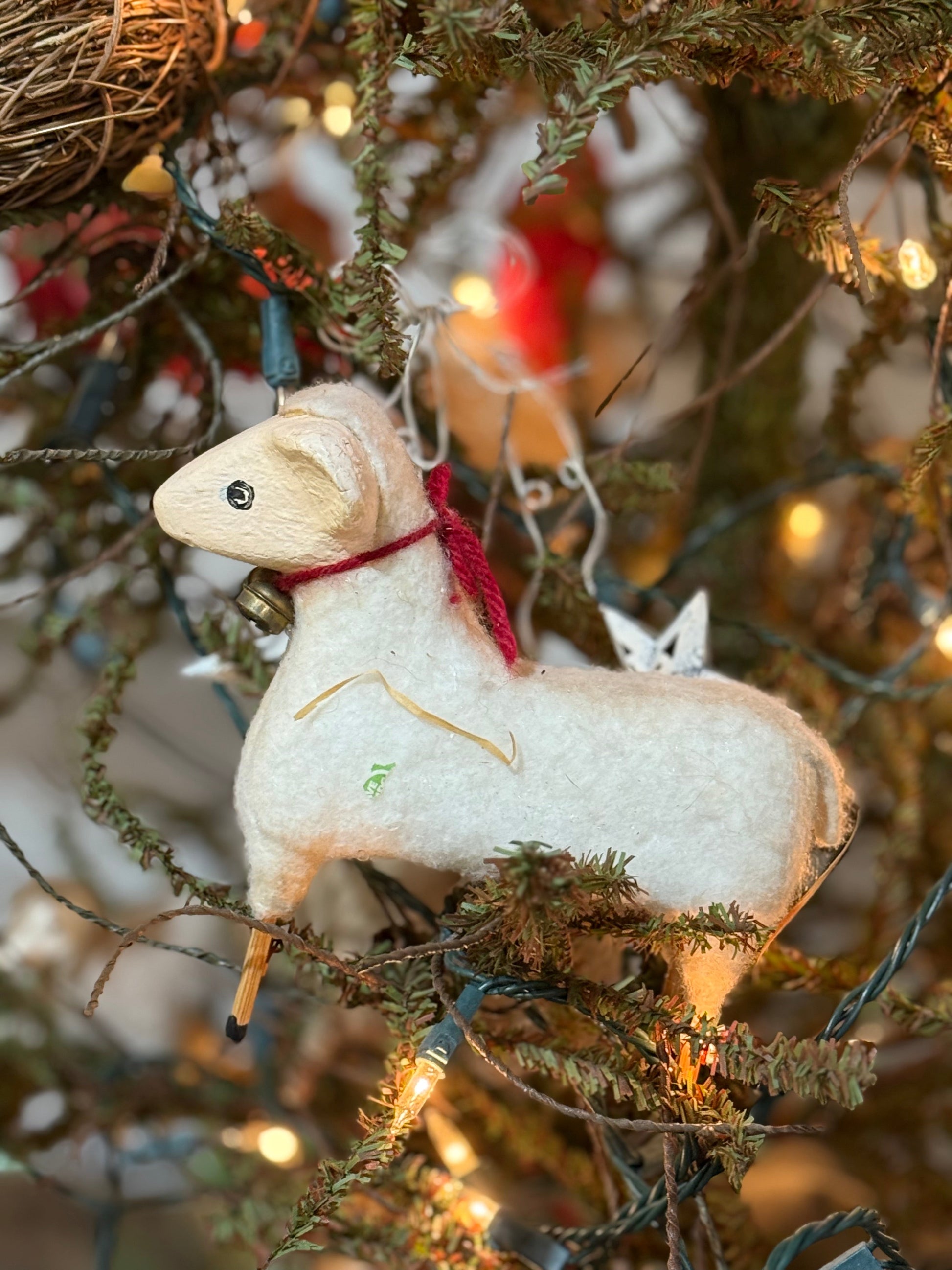 Country Chic Sheep Adorned Christmas Tree w/Lights