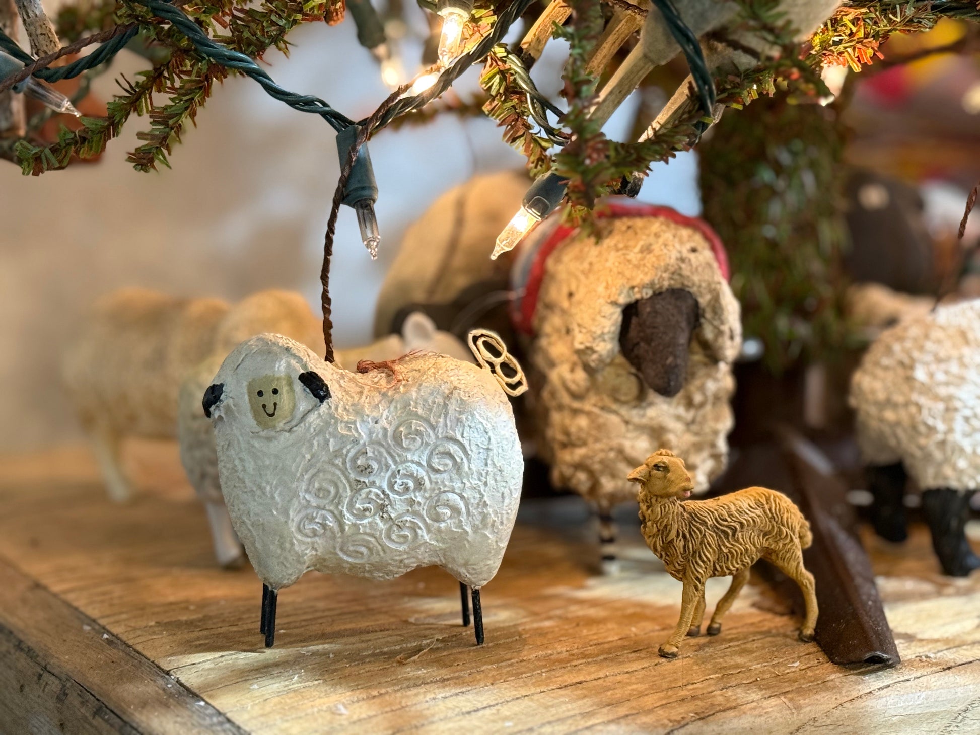 Country Chic Sheep Adorned Christmas Tree w/Lights