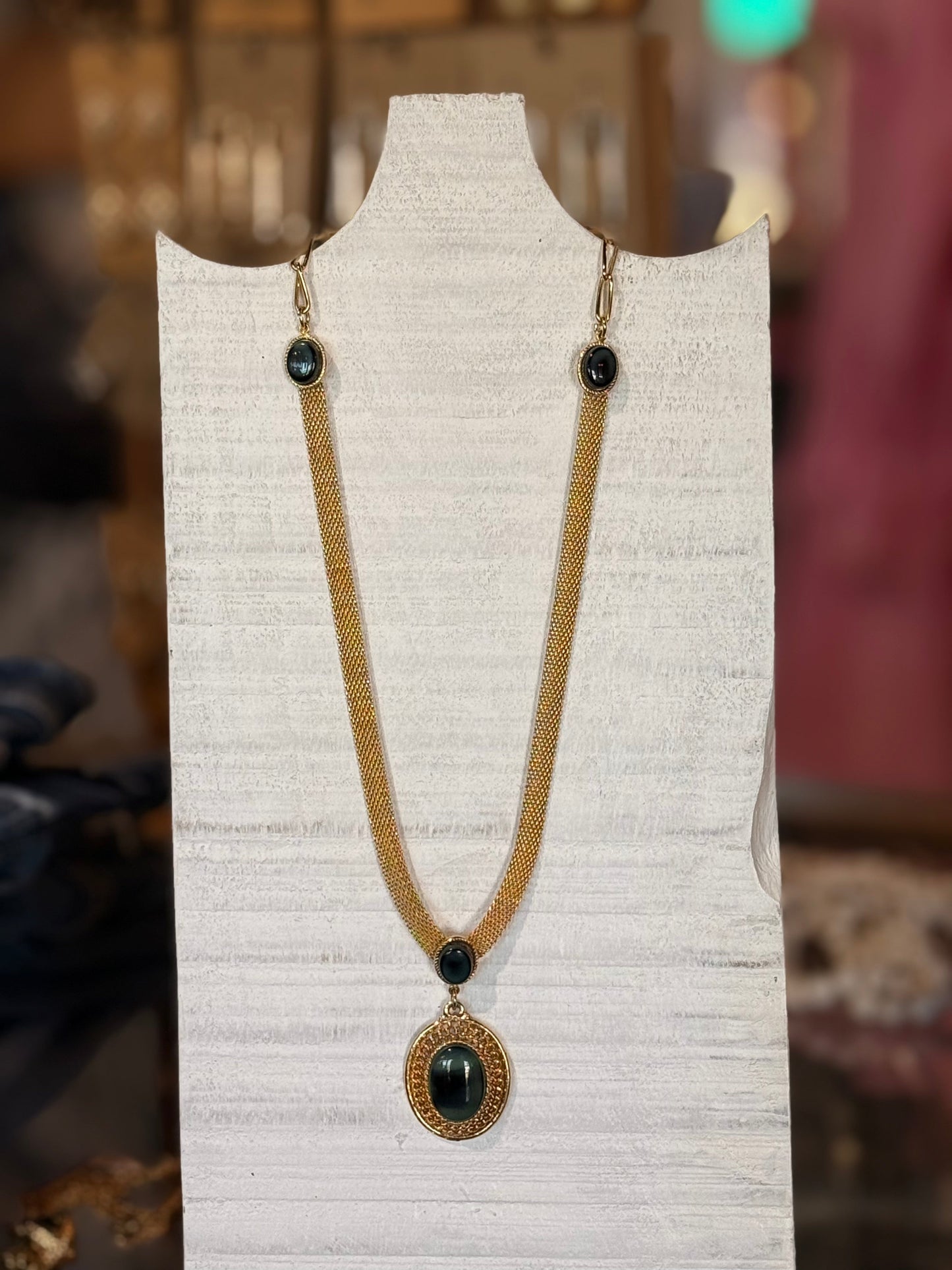 Vintage Gold Tone & Green Stone Necklace