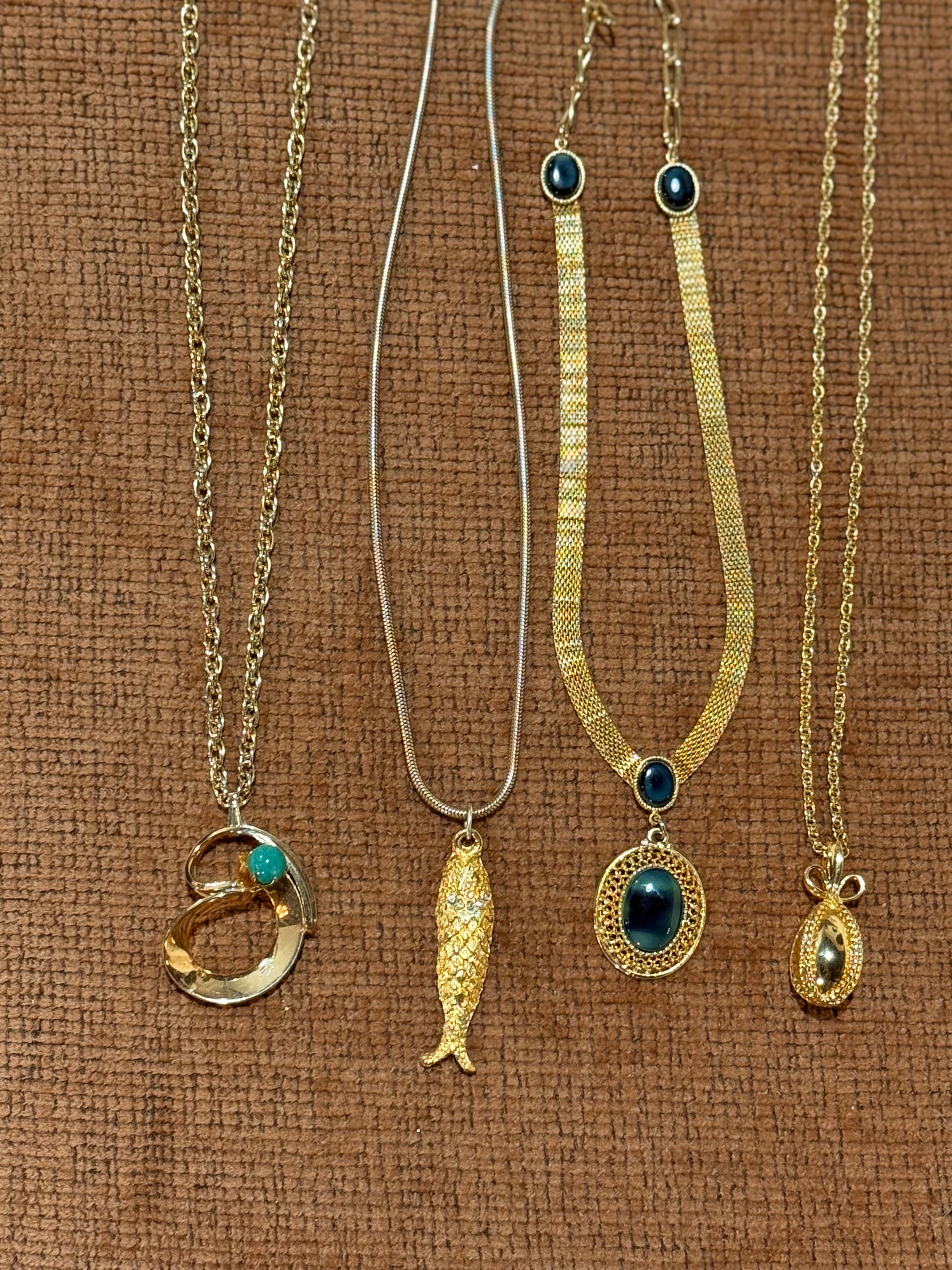 Vintage Gold Tone Fish Necklace