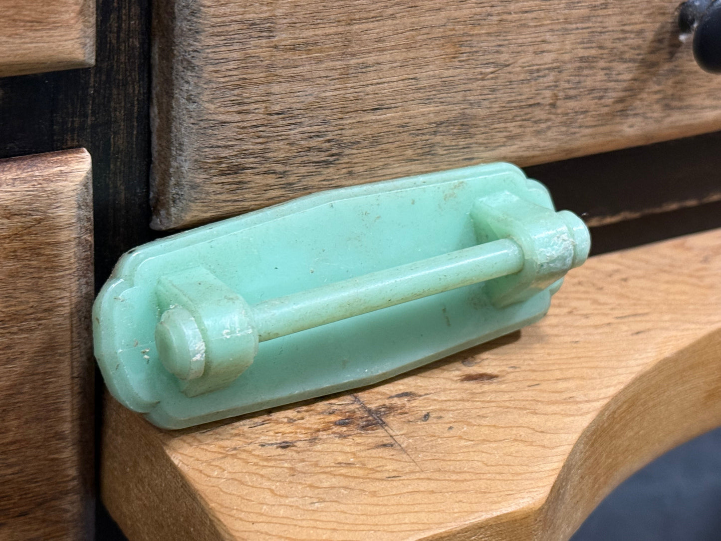 Bakelite Jade Drawer Pull