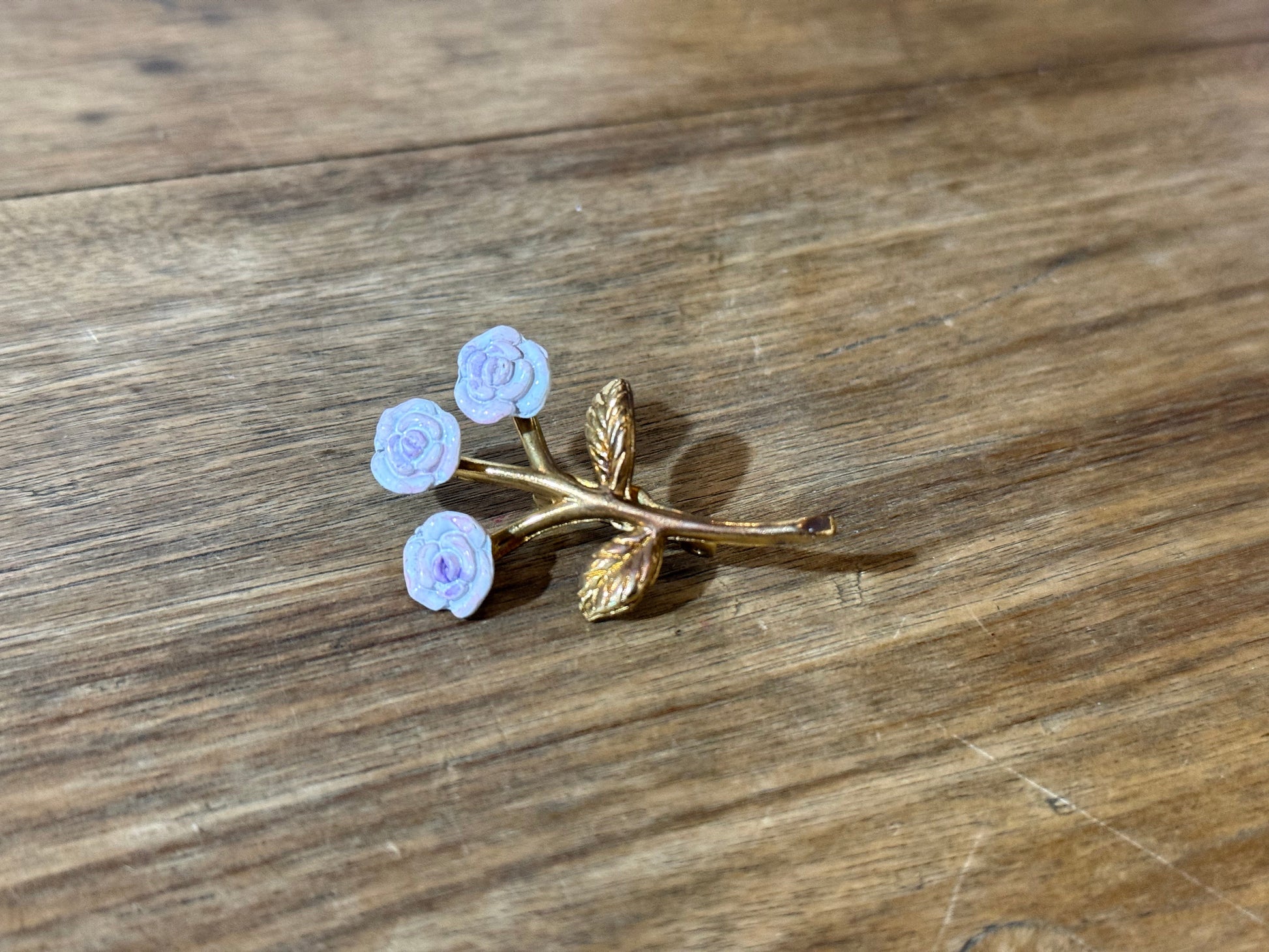 Vintage Rose Bouquet Pin
