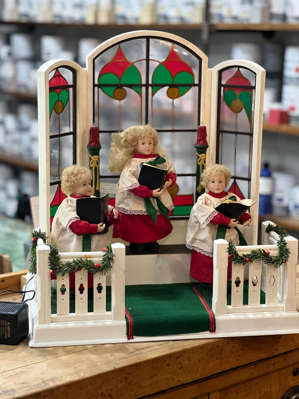 Vintage Animated Moving Holiday Trio Choir of Carolers Display