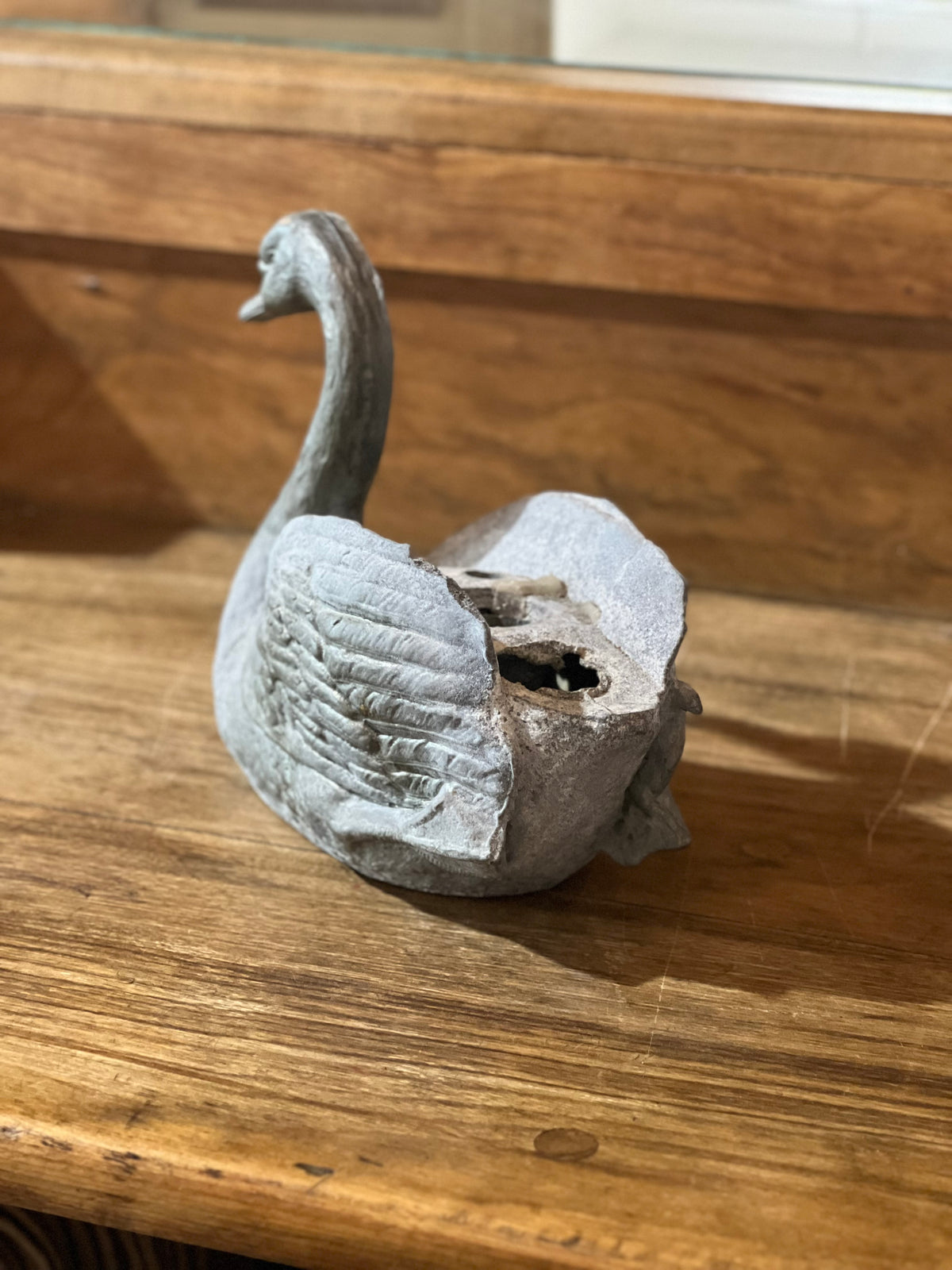 vintage Petites Choses heavy die-cast metal swan.
