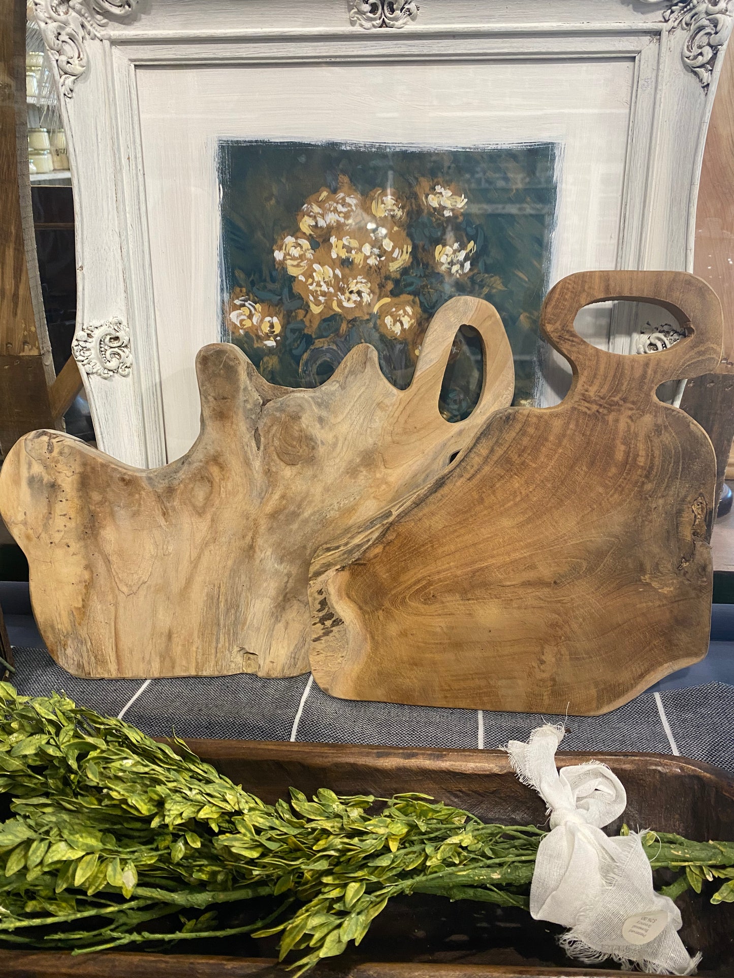 Teak Natural Bread Board with Oval Handle