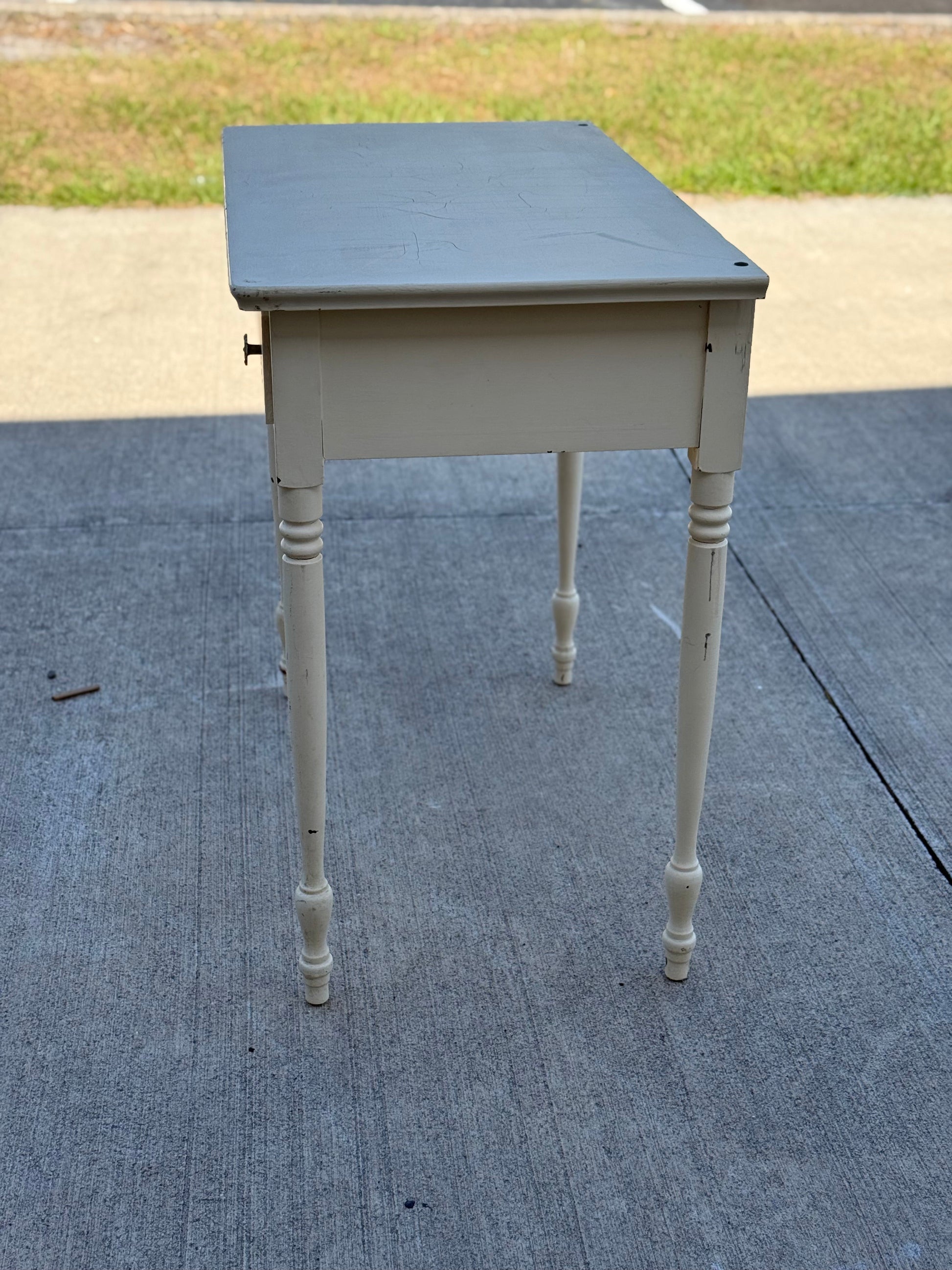 Vintage Cream Vanity or Desk with one Drawer