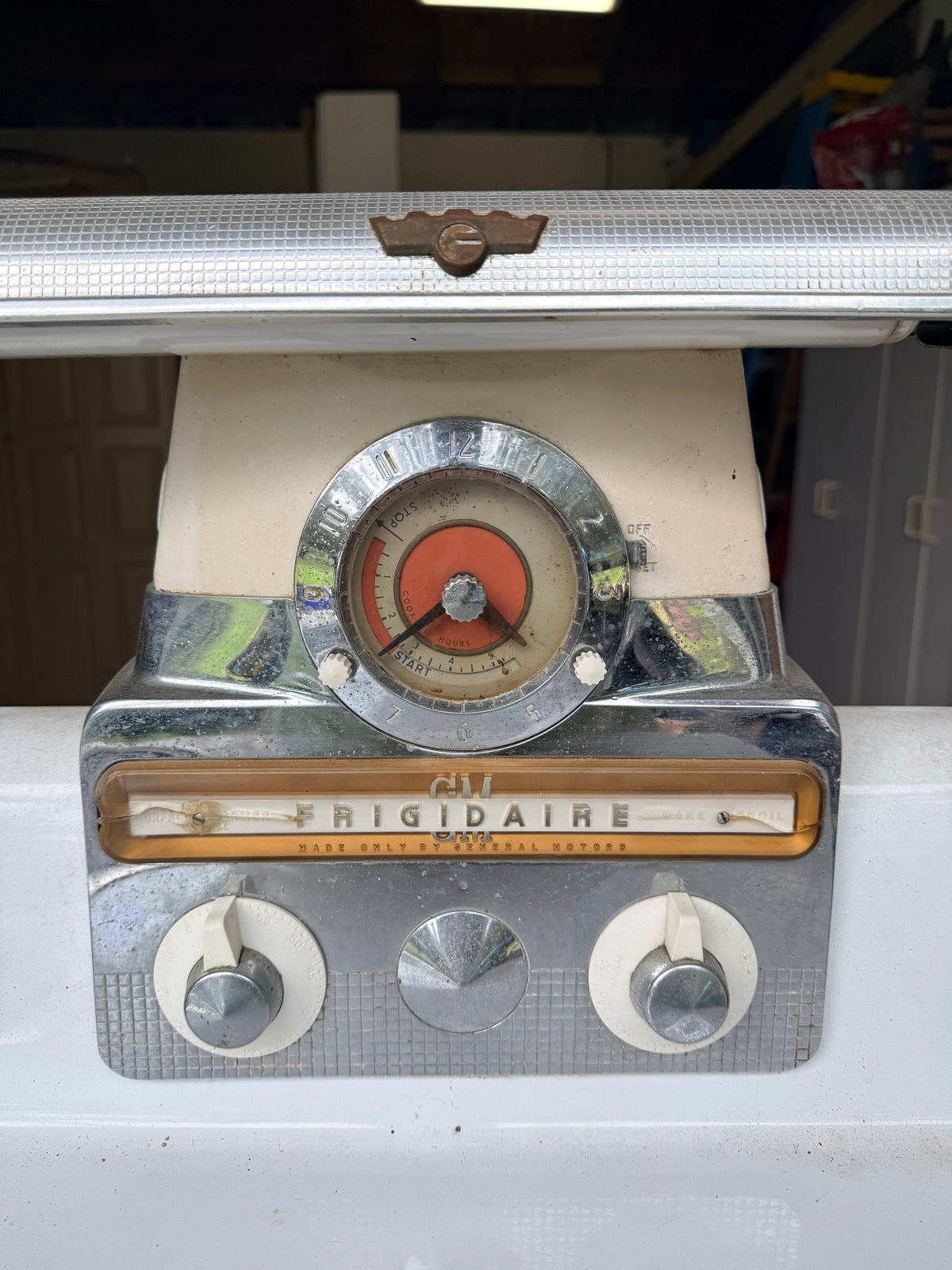 1950s Frigidaire RM-45 Vintage Electric Range — Original GM Clock & Light Frigidaire