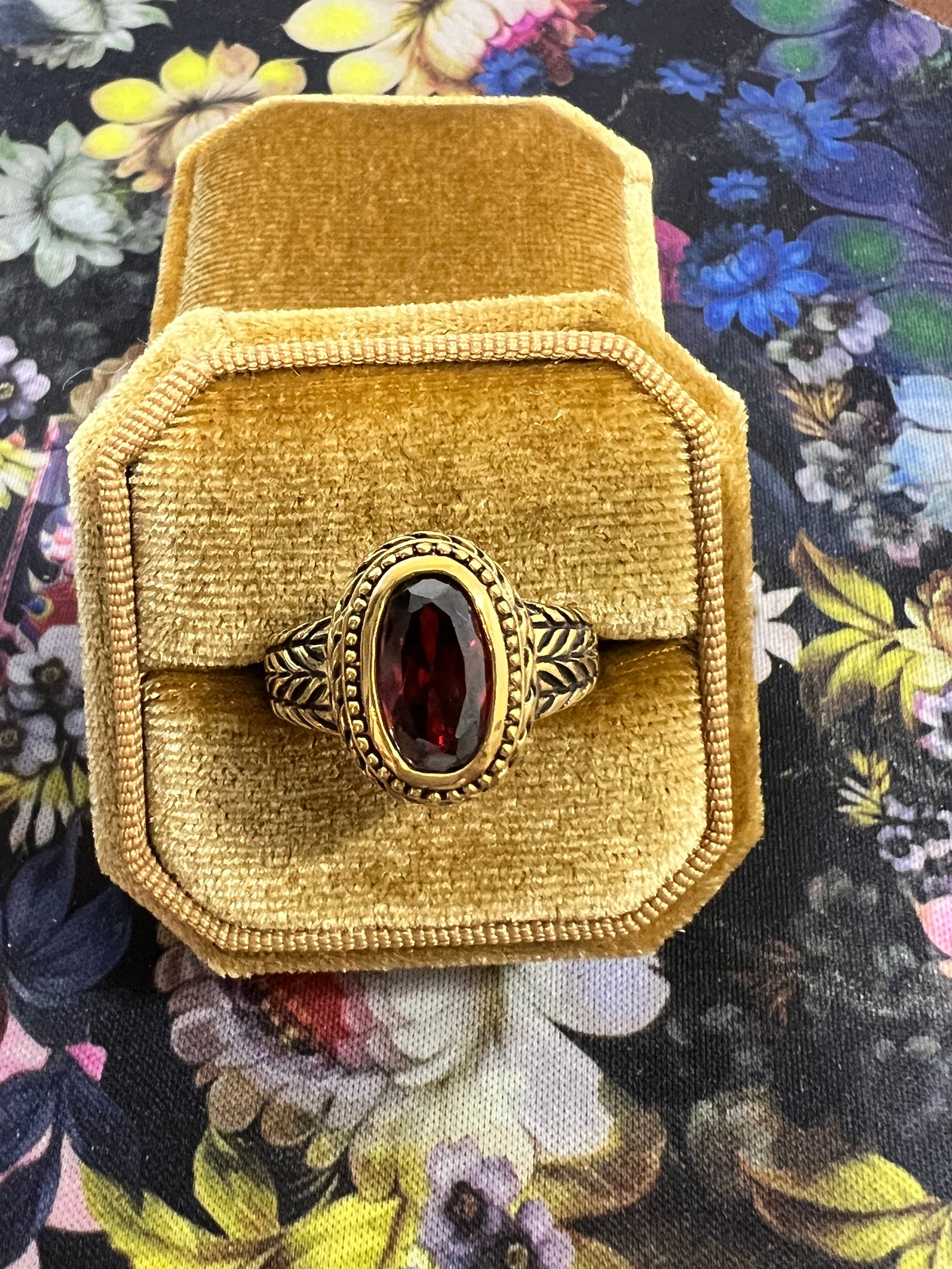 Tarnish Free Rings Sz 10 Gold Oval Ruby