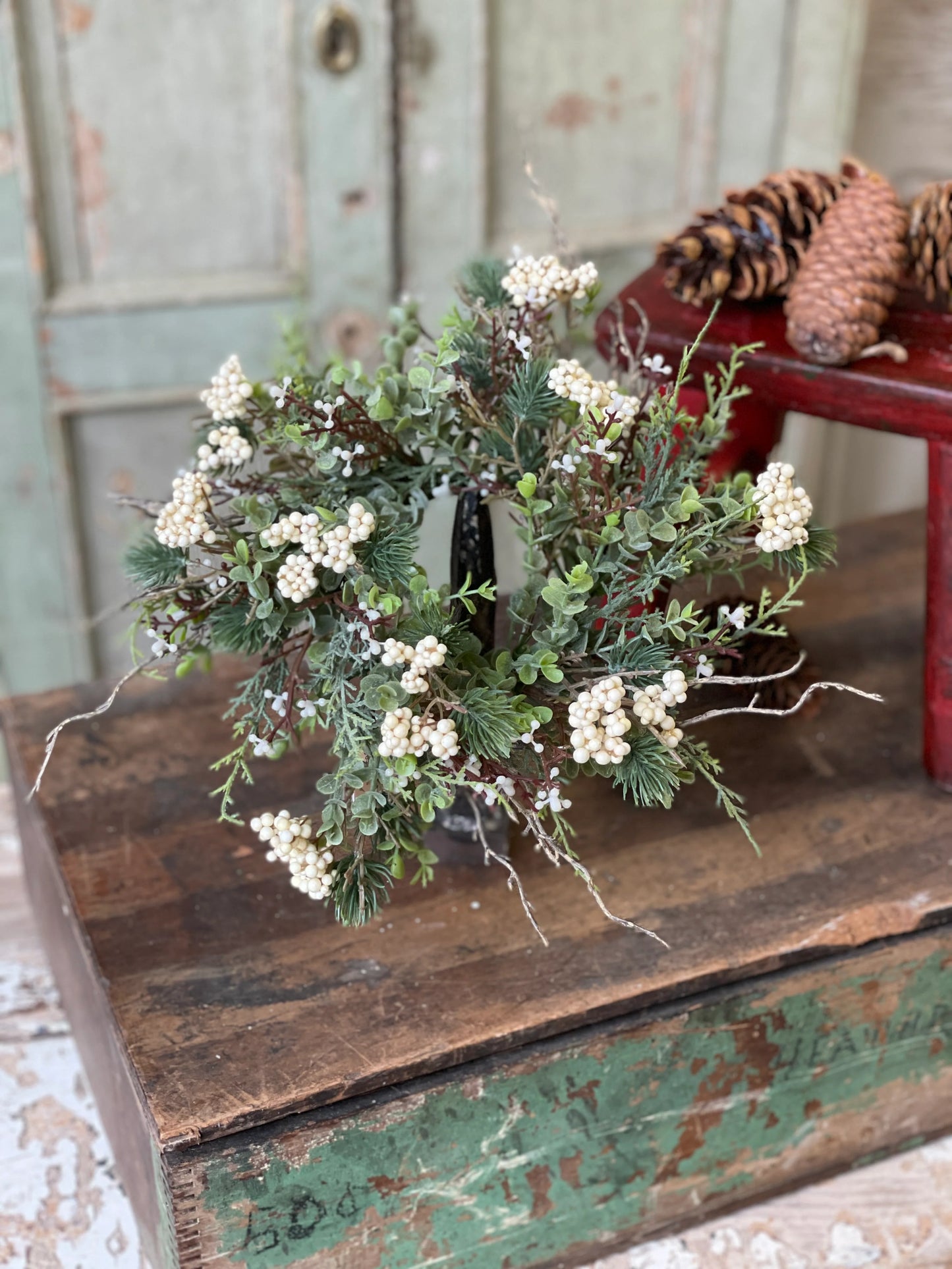 11" Briar Berry Fir Candle Ring