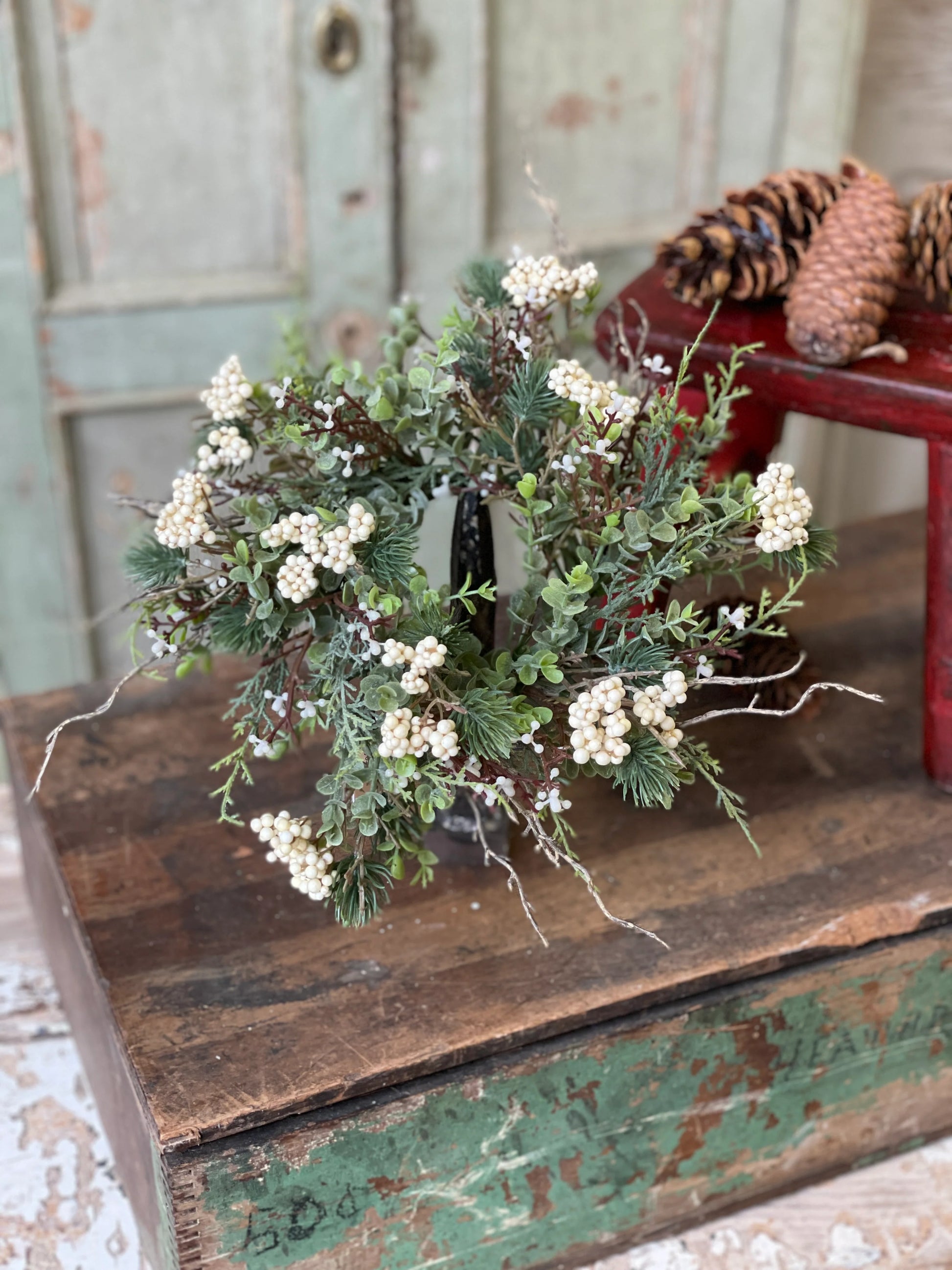 11" Briar Berry Fir Candle Ring