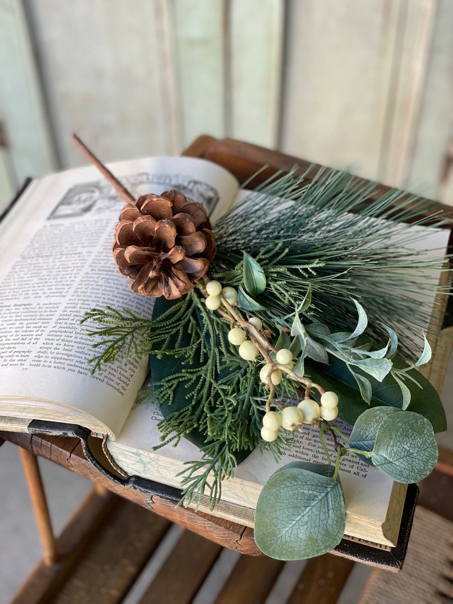 14” Greenwood Pine Pick