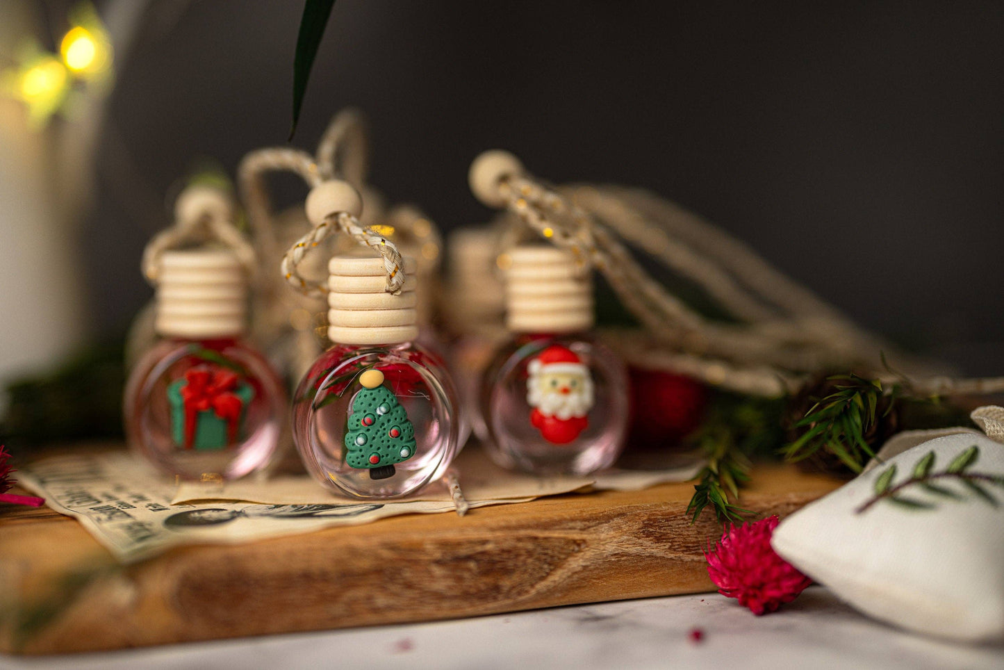Beautiful Christmas Car Diffuser/Cure Air Freshener/Christmas Scents and more/ Car accessories for women /Luxury: Christmas Present / Mistletoe