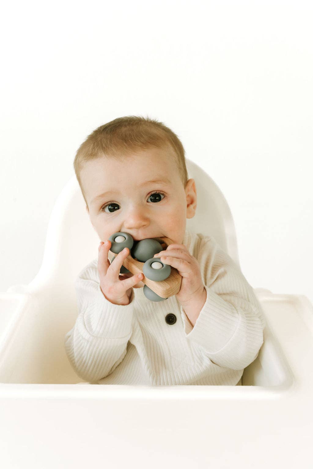 Car Silicone & Beechwood Teether Toy: Powder Blue