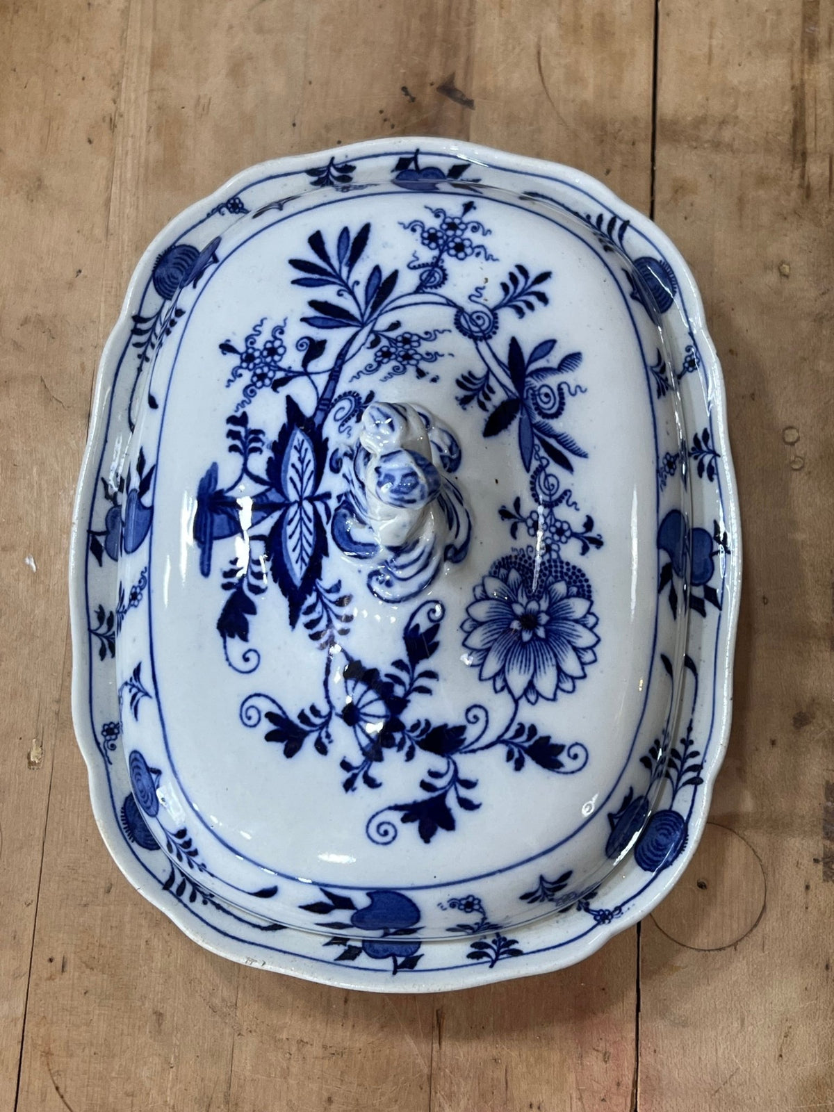 Antique Meissen Porcelain Blue Onion Covered Tureen - The Mustard Seed Collection, The Seed