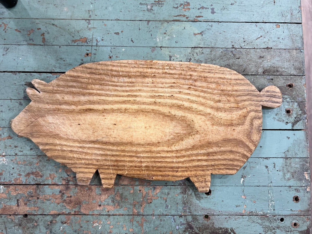 Antique Primitive Hand-Carved Pig Wooden Cutting Boardcutting board