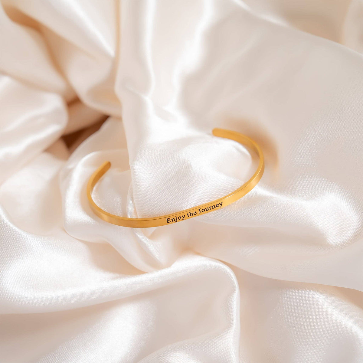 18K Gold PVD Enjoy the Journey Engraved Bangle Bracelet: Stainless WJW