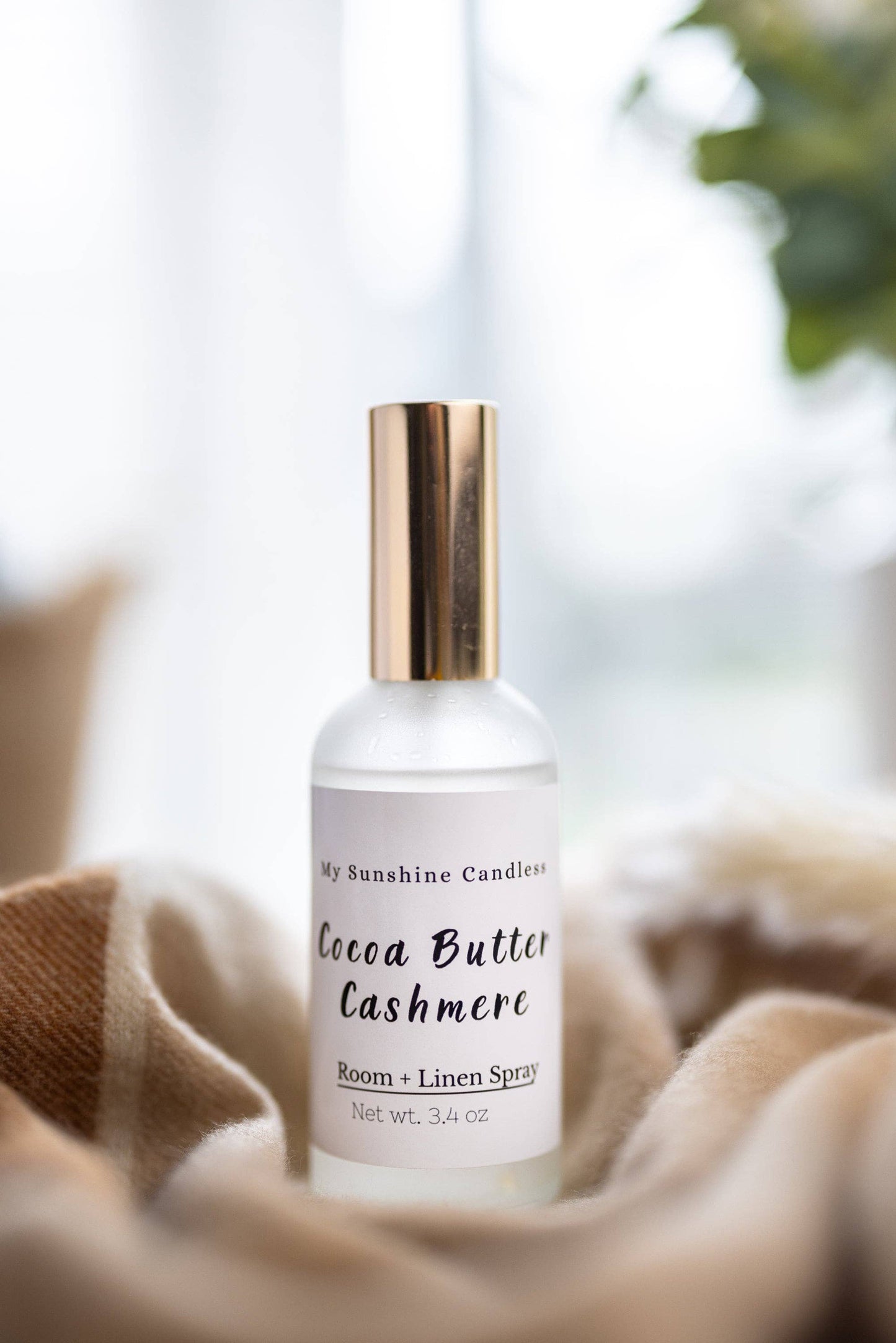 Room & Linen Spray/Variety of Scents/Fabric Spray/Room Freshener/Car Freshener/Bathroom Spray/Pillow Spray: Golden / Fresh Linen