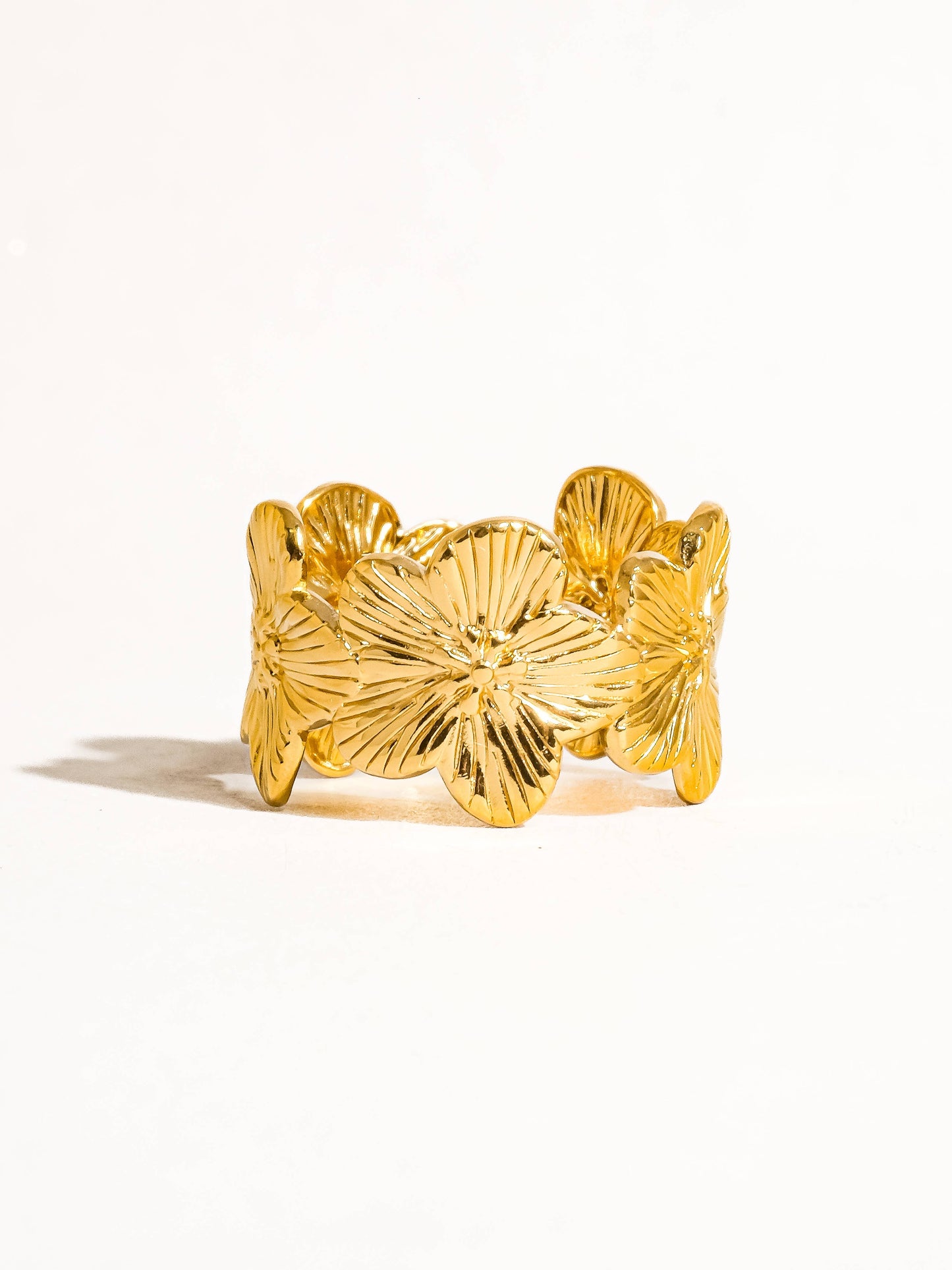 Josée 18K Gold Non-Tarnish Flower Ring: Yellow Gold