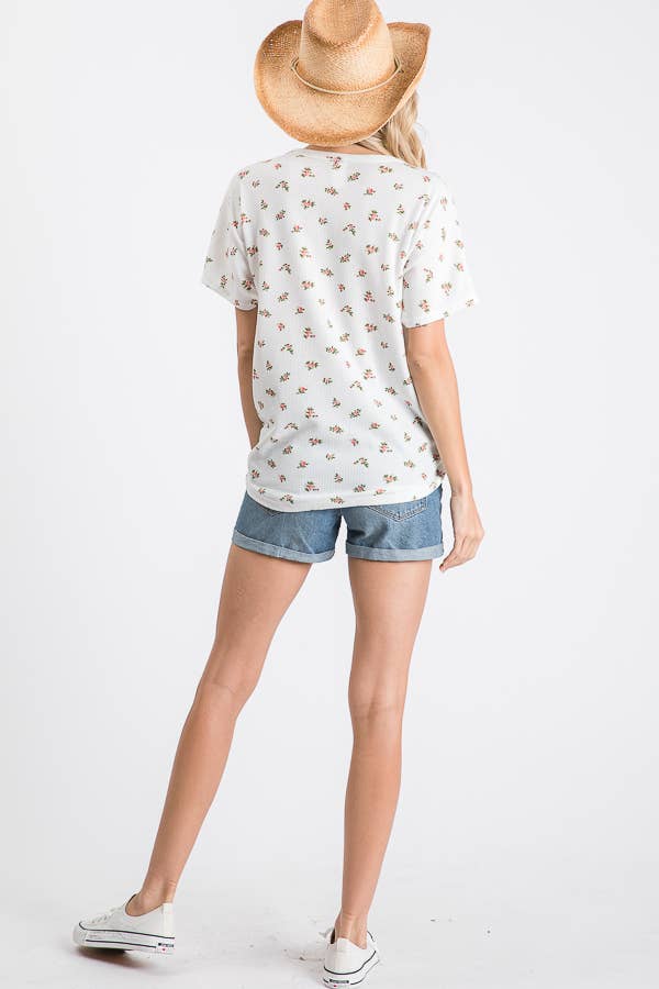 Casual Floral Button-Down Women's Top: Ivory/Lavender