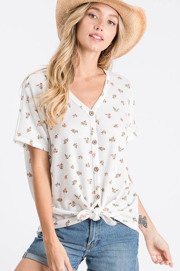 Casual Floral Button-Down Women's Top: Ivory/Lavender