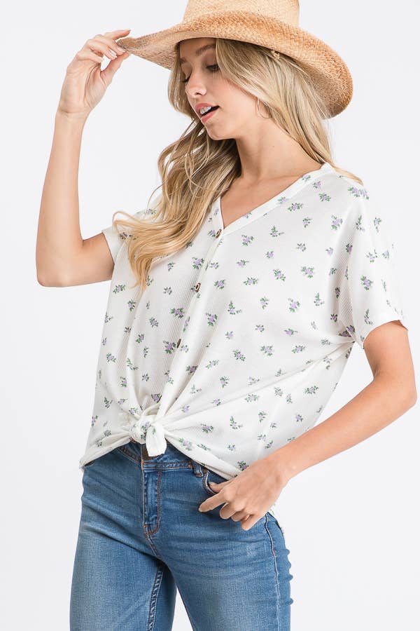Casual Floral Button-Down Women's Top: Ivory/Lavender