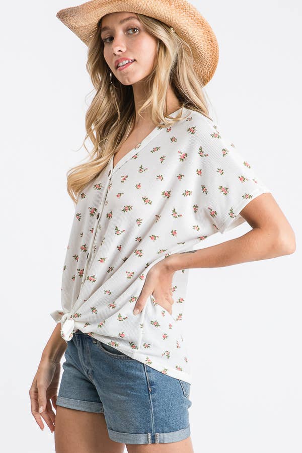 Casual Floral Button-Down Women's Top: Ivory/Lavender