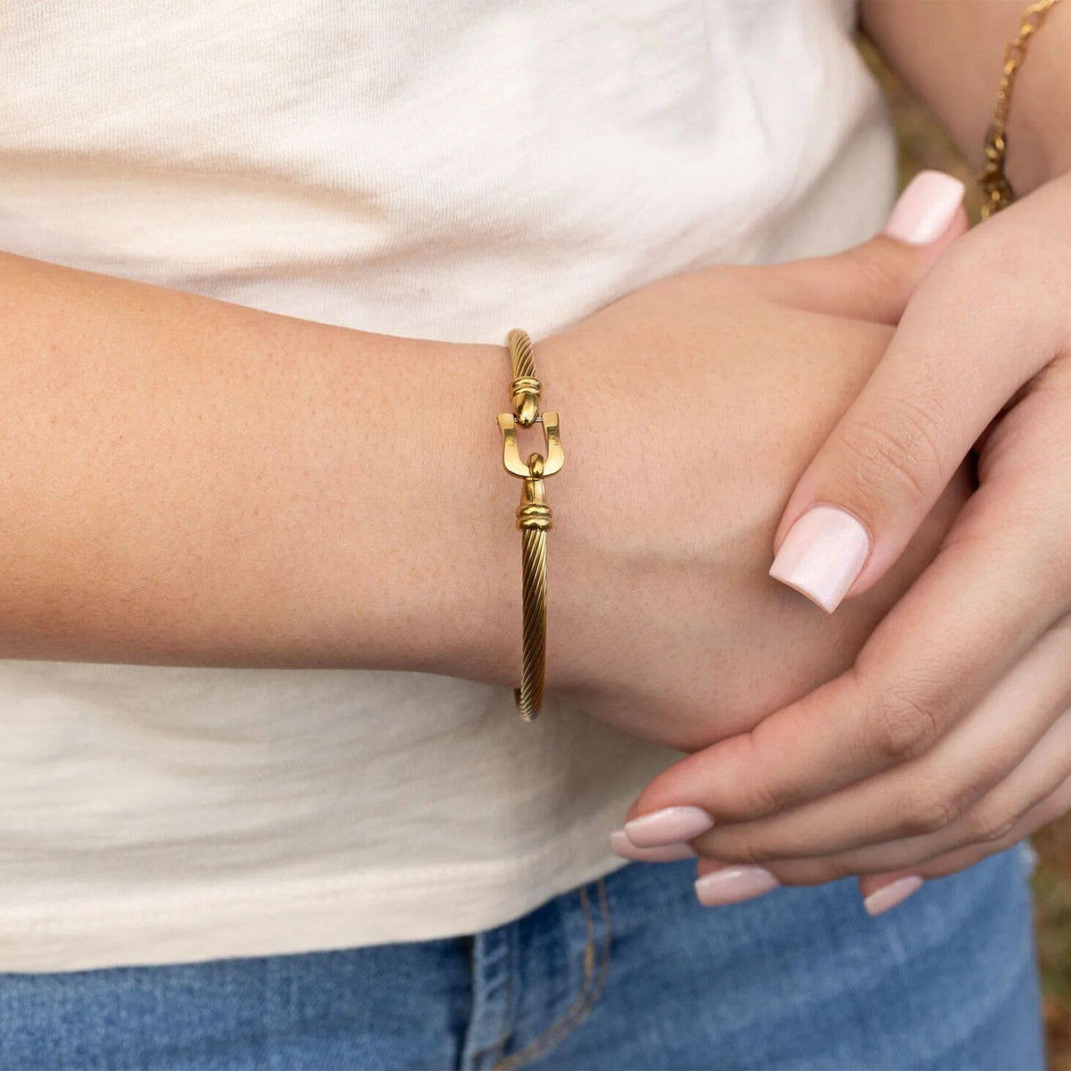 18K Gold PVD Stainless Steel Buckle Clasp Bangle Bracelet: Stainless WJW