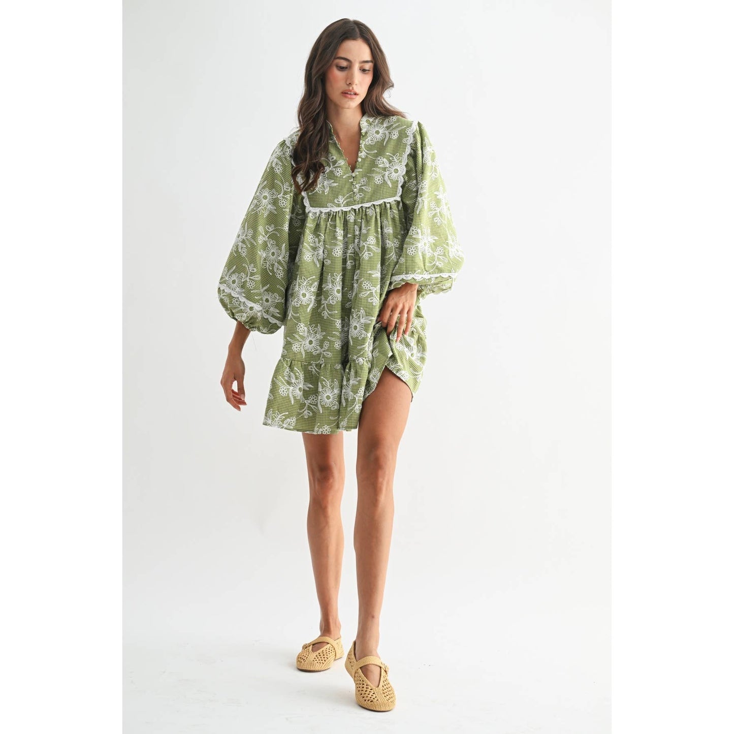 Embroidered Dress with Balloon Sleeves: Green