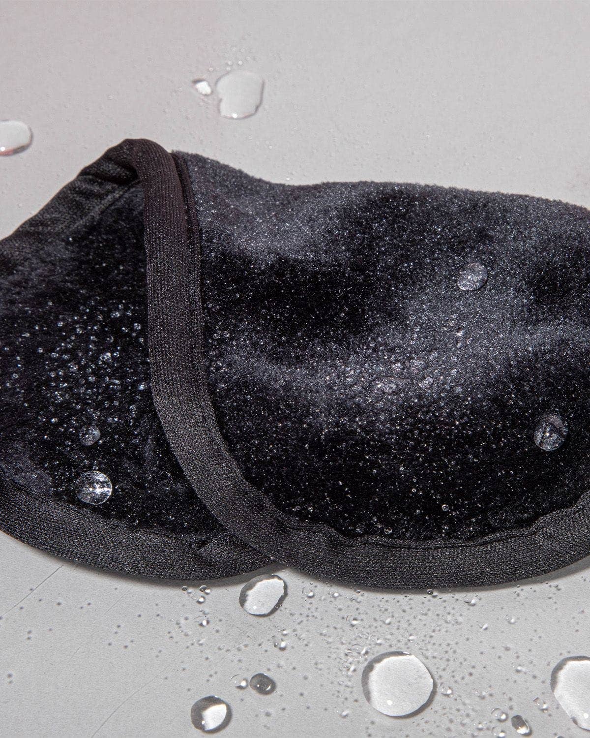 Mini Chic Black PRO The Original MakeUp Eraser