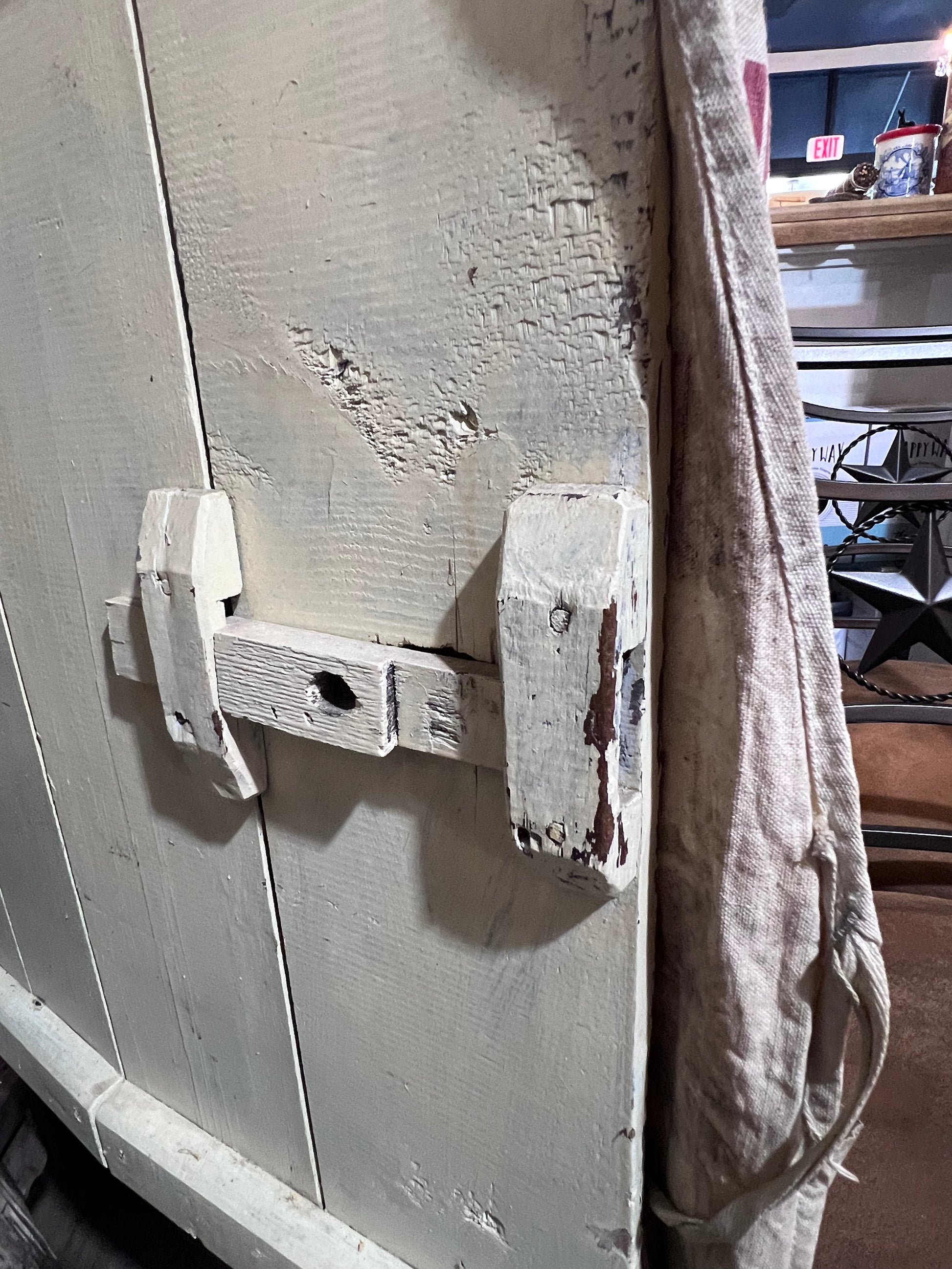 Chippy 1 Door Cupboard Jelly Cabinet