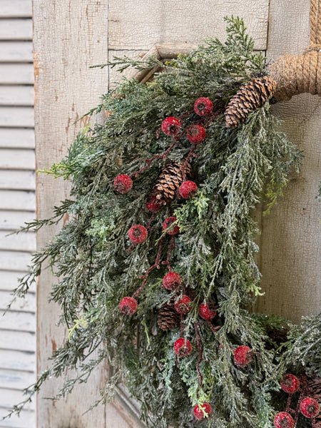Christmas 28" Shining Balsam Berry Wreathwreath