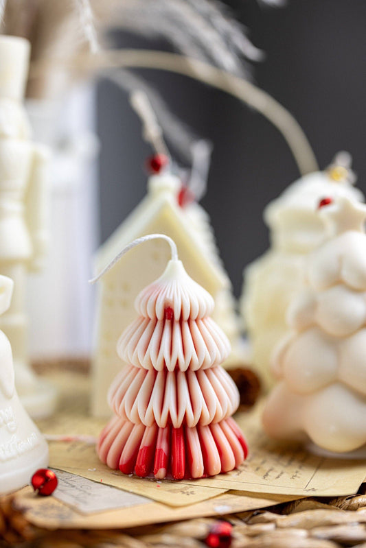 Christmas Tree Layered | Green-White / Fraser Fir