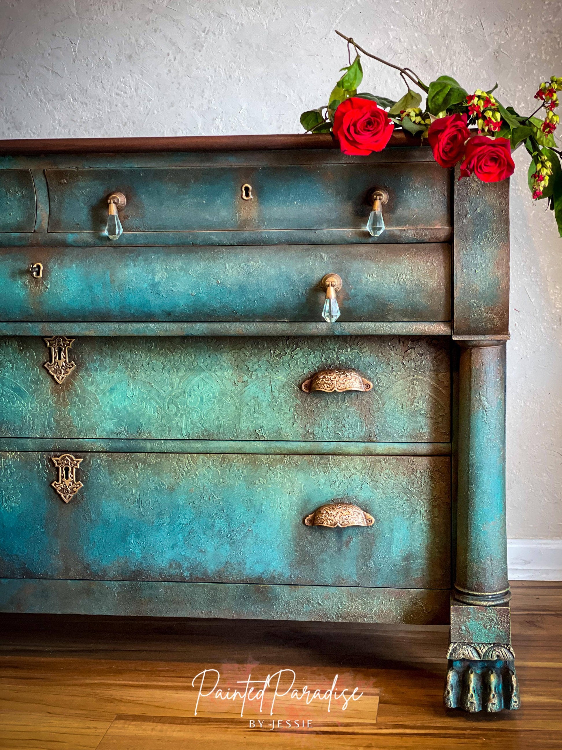 Decorative Key Holes Wonderland - 2 Pack