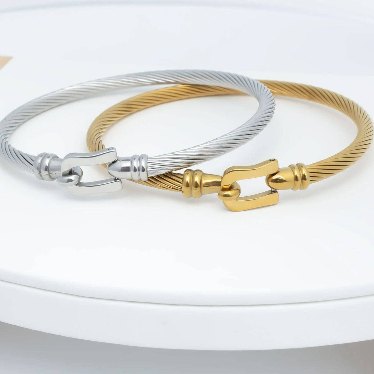 18K Gold PVD Stainless Steel Buckle Clasp Bangle Bracelet: Gold WJW