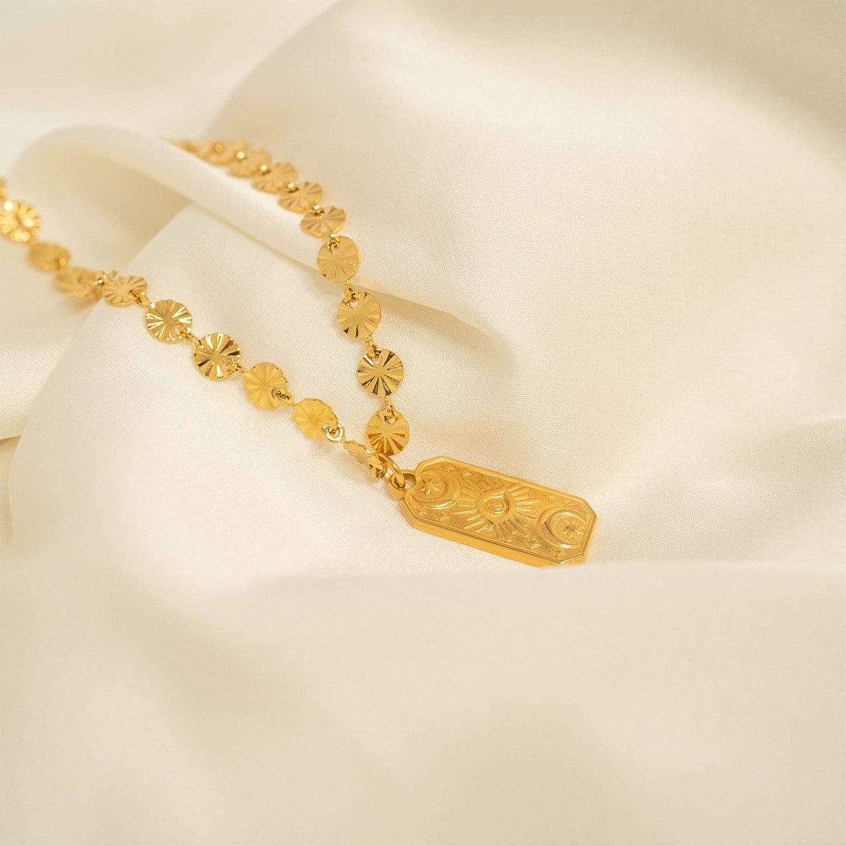 18K Gold PVD Stainless Steel Sunburst Chain Necklace: Gold / 16+2" WJW